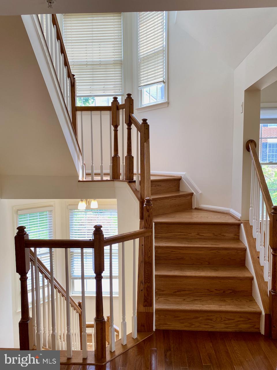 WHITLEY PARK CONDOMINIUM - Residential Lease