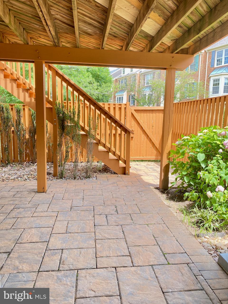 WHITLEY PARK CONDOMINIUM - Residential Lease