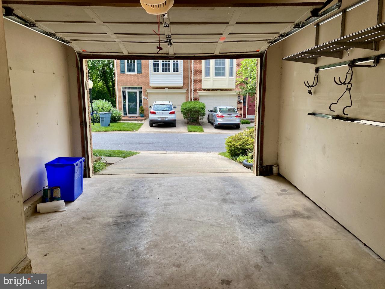 WHITLEY PARK CONDOMINIUM - Residential Lease