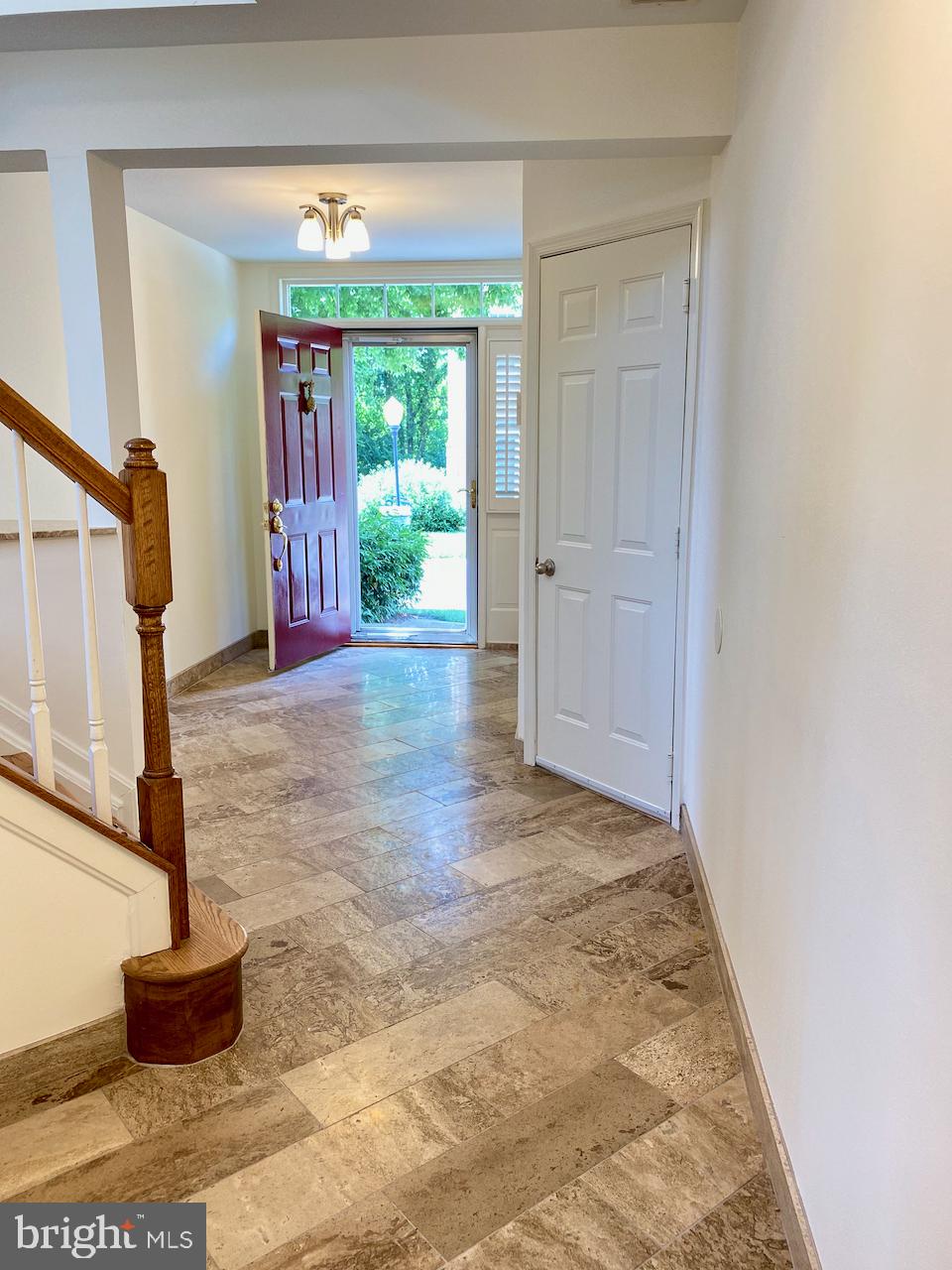 WHITLEY PARK CONDOMINIUM - Residential Lease