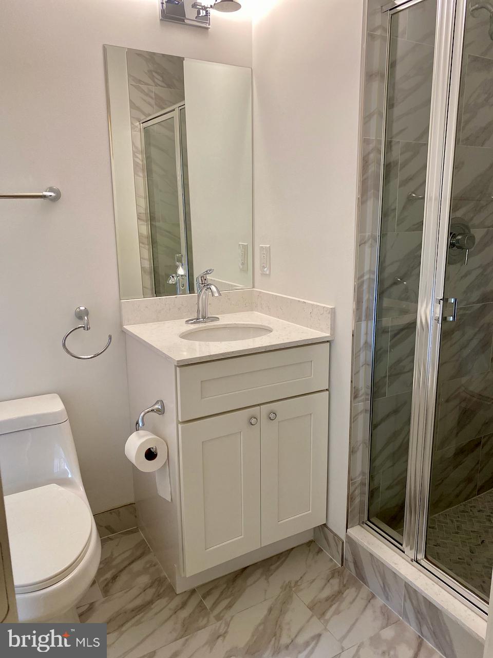 WHITLEY PARK CONDOMINIUM - Residential Lease