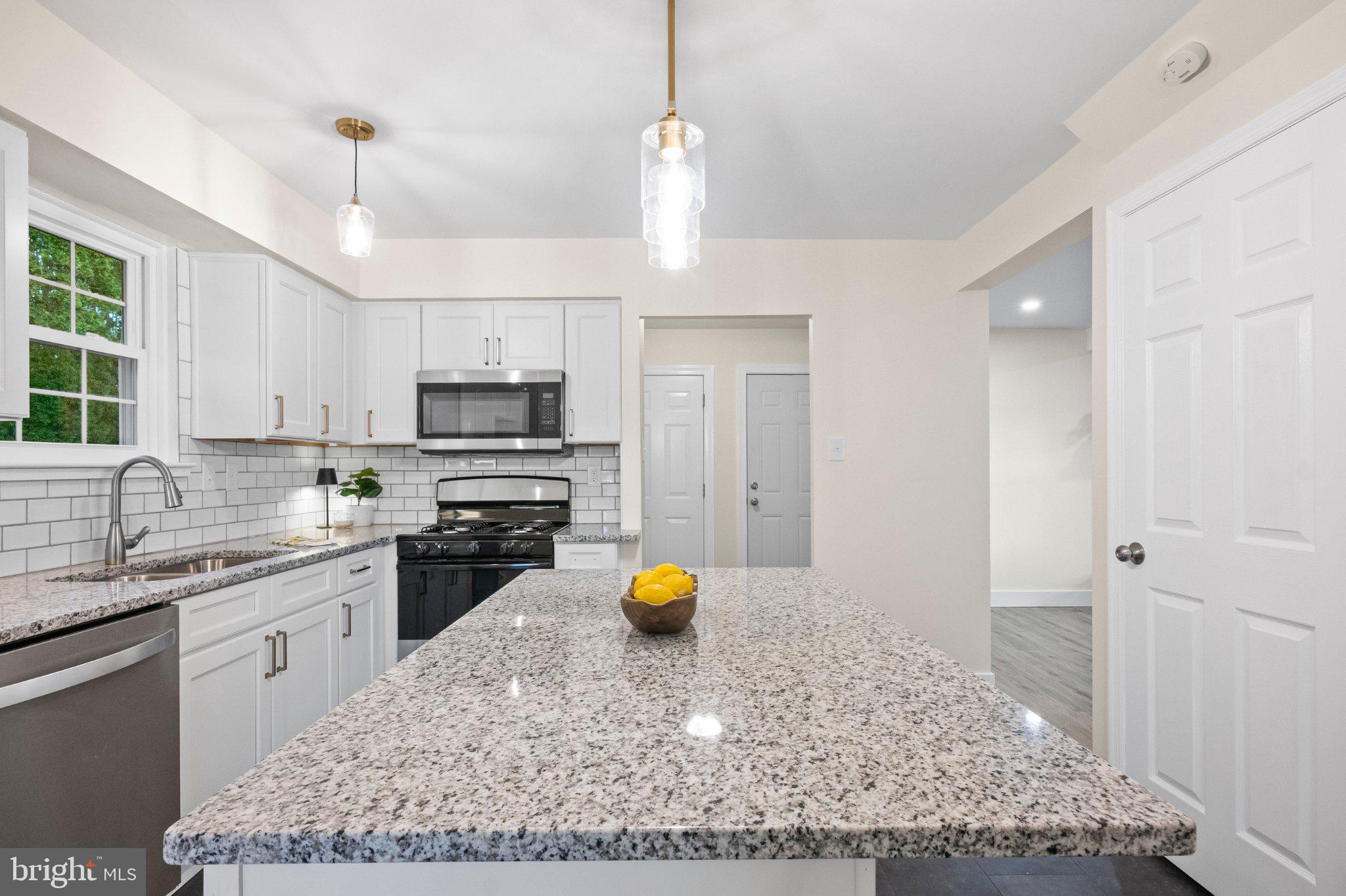 FOX CHASE - Residential