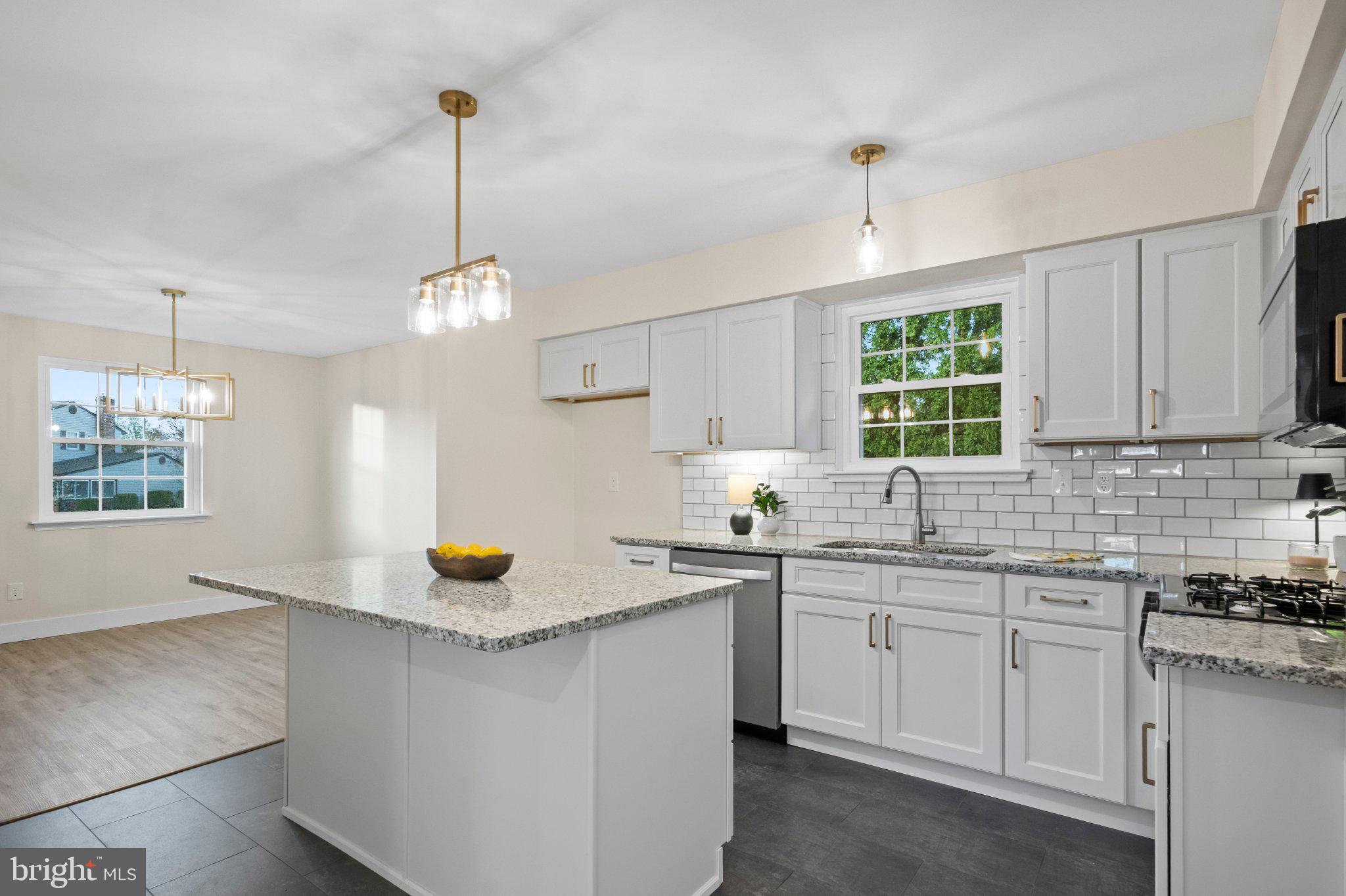 FOX CHASE - Residential