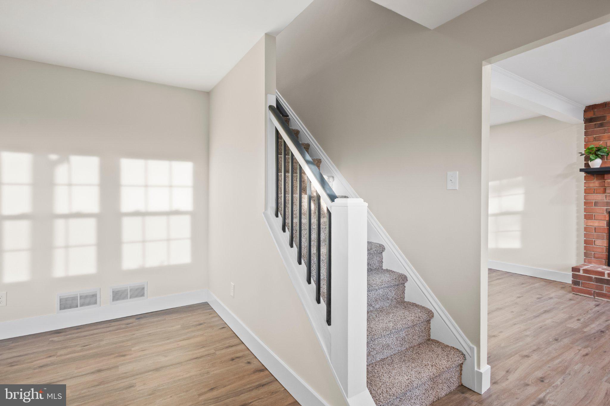 FOX CHASE - Residential