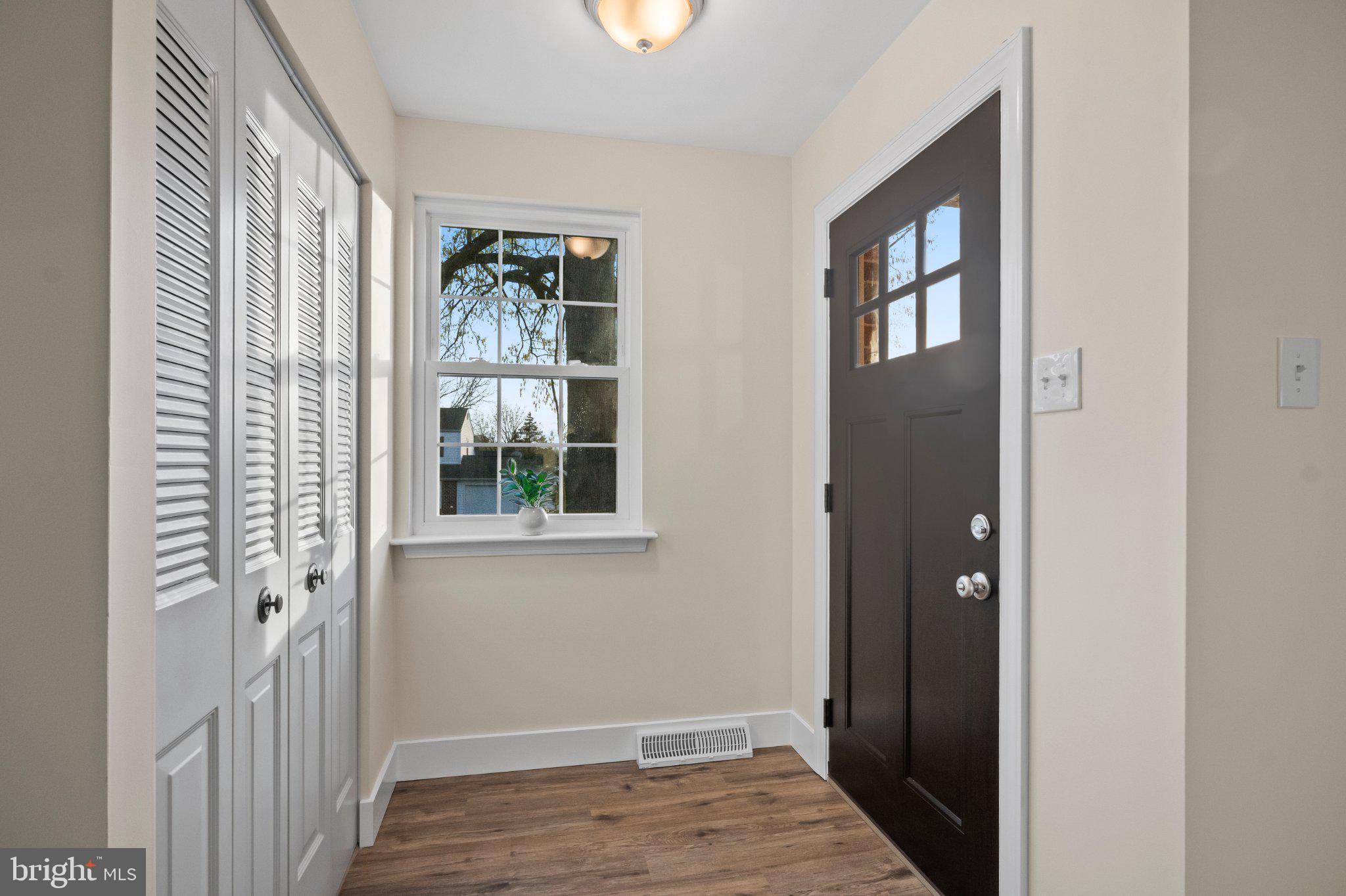 FOX CHASE - Residential