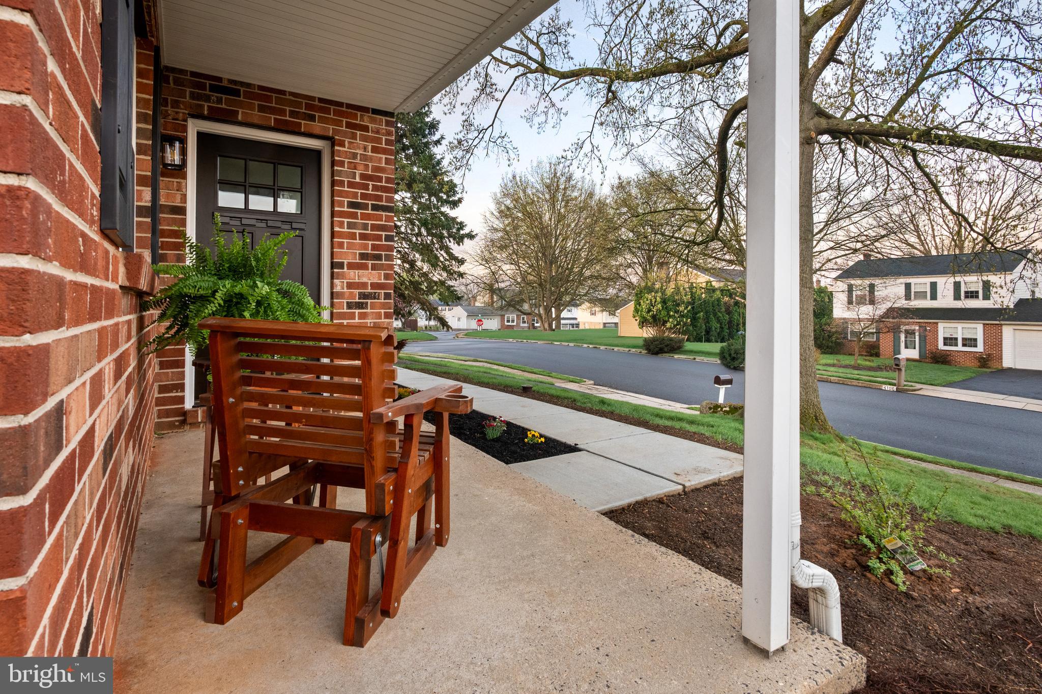 FOX CHASE - Residential