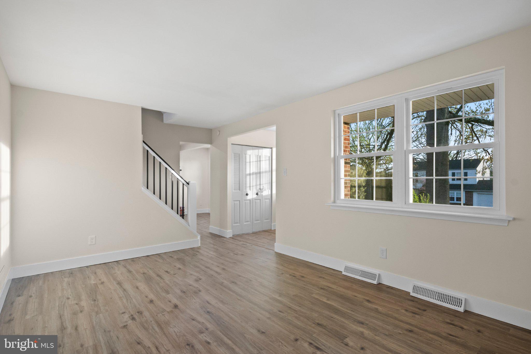 FOX CHASE - Residential