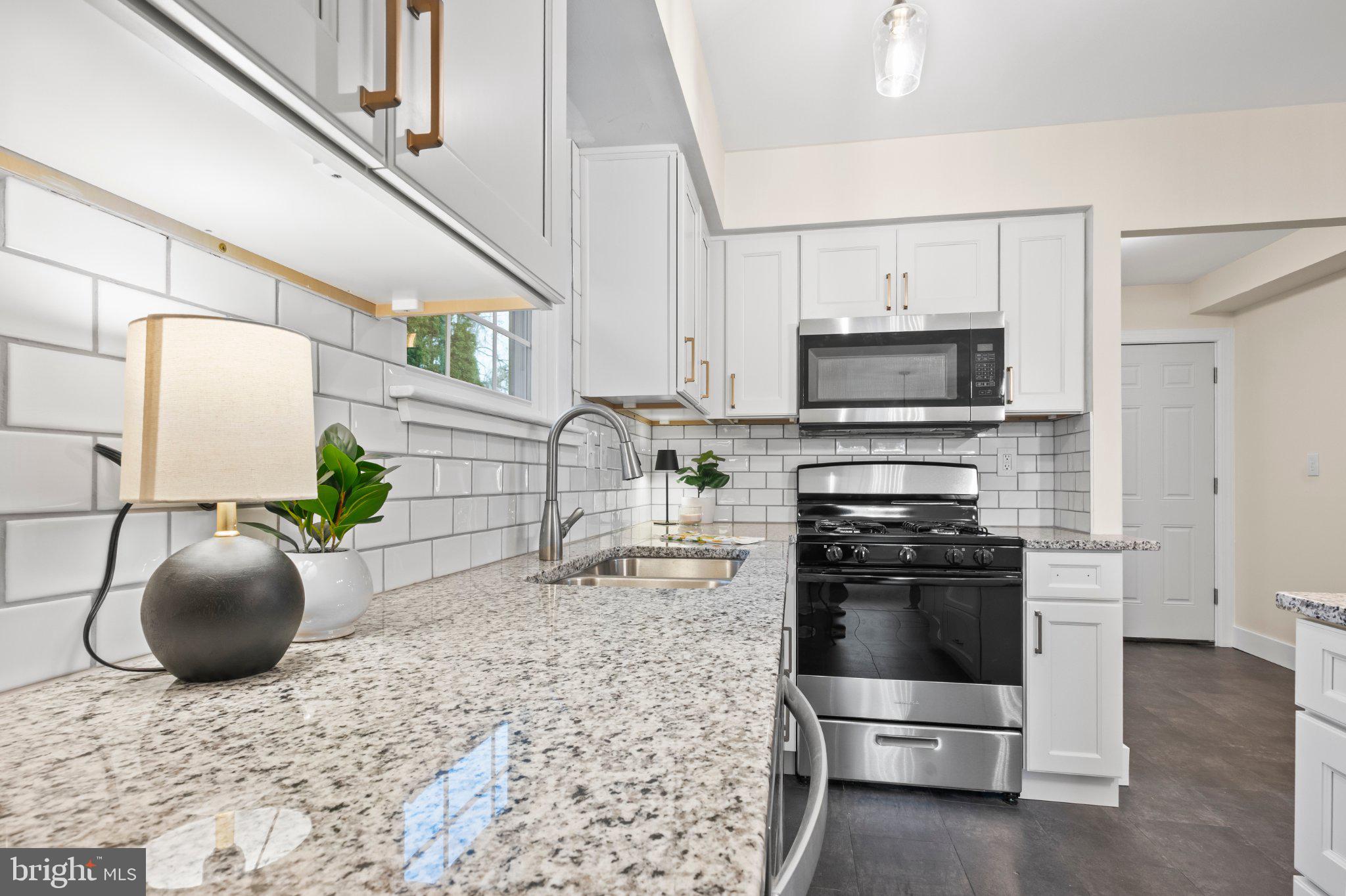 FOX CHASE - Residential