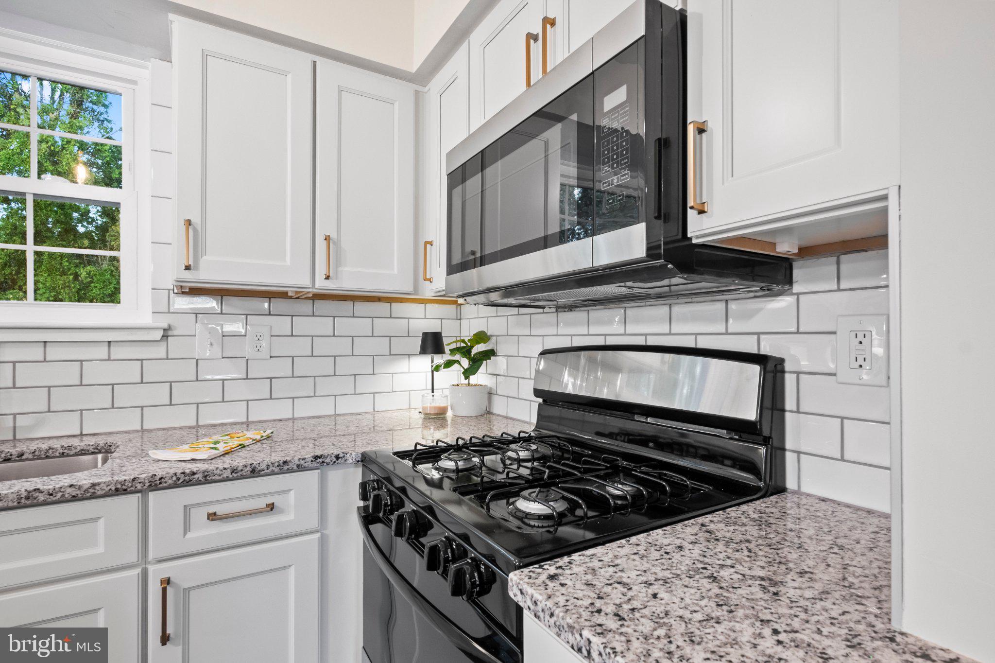 FOX CHASE - Residential