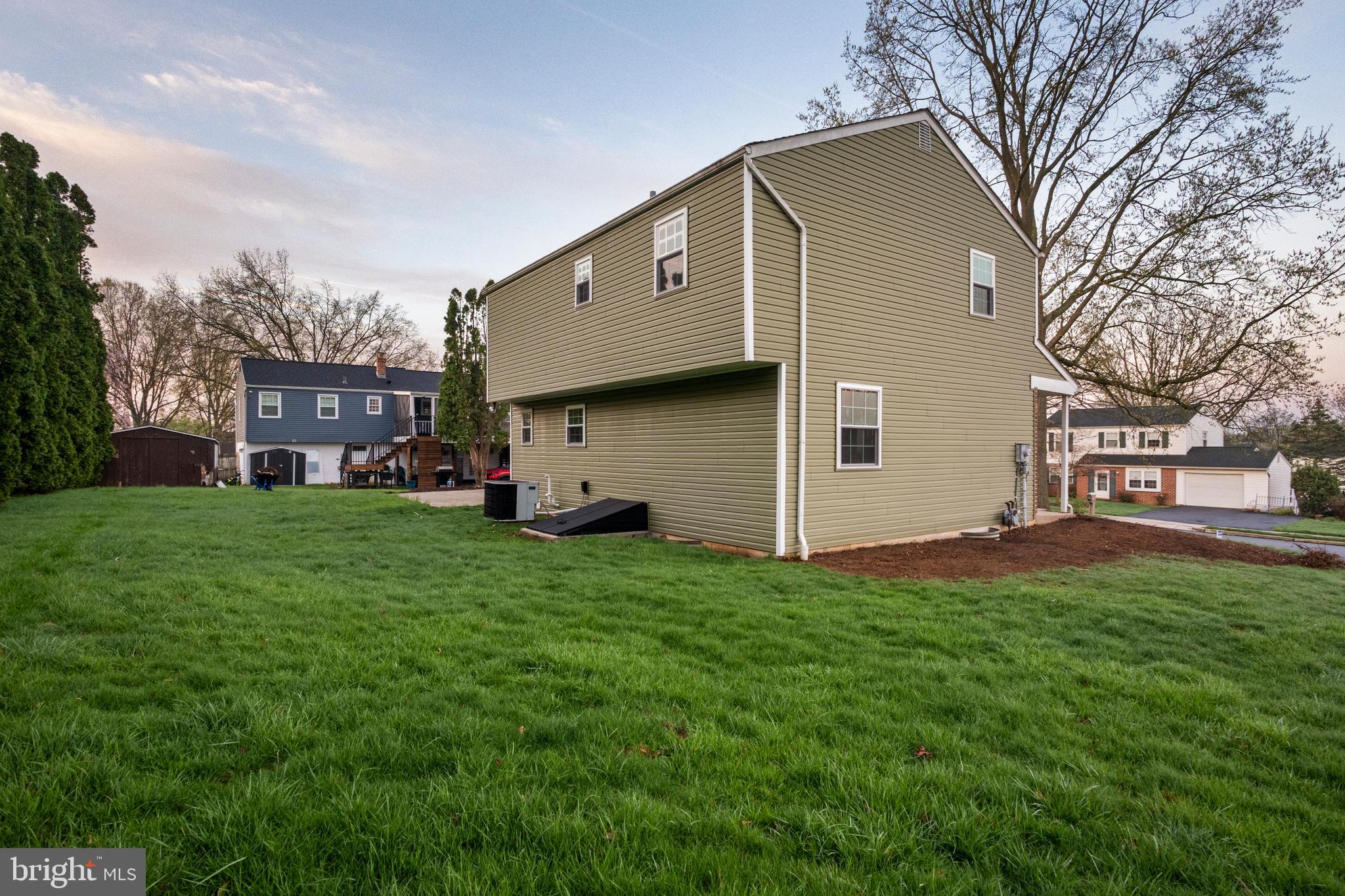 FOX CHASE - Residential