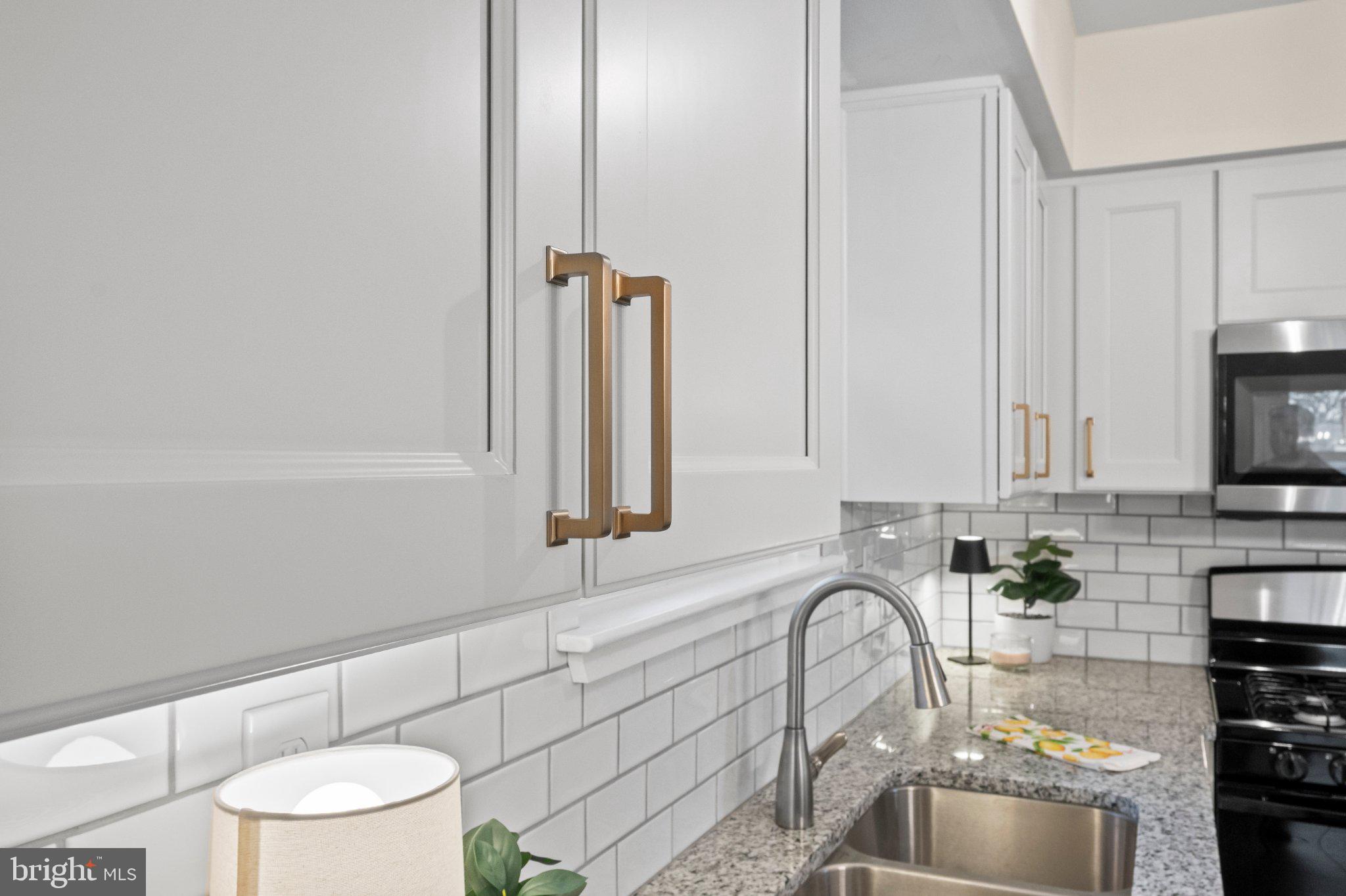 FOX CHASE - Residential