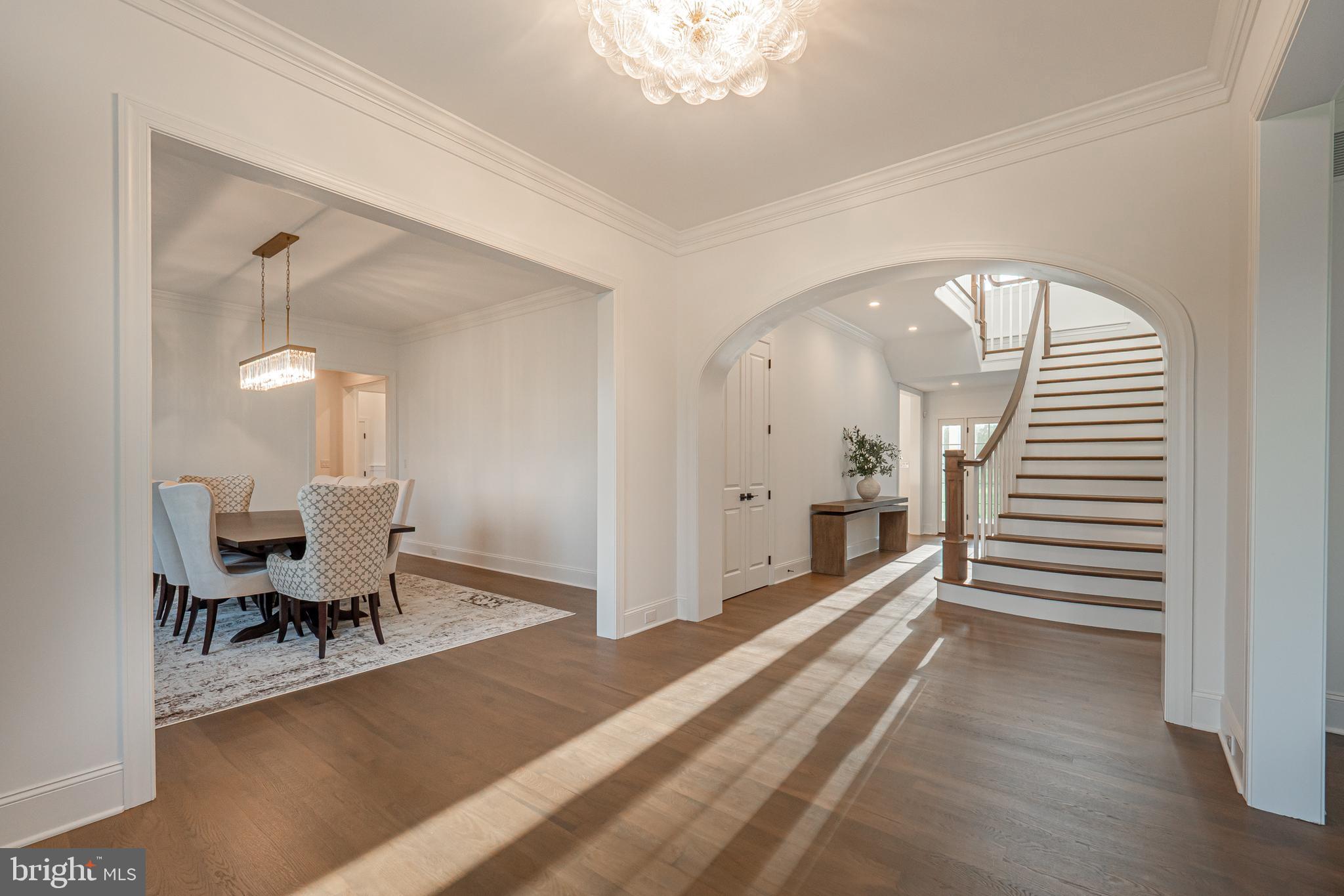 32 OAKLAND RD