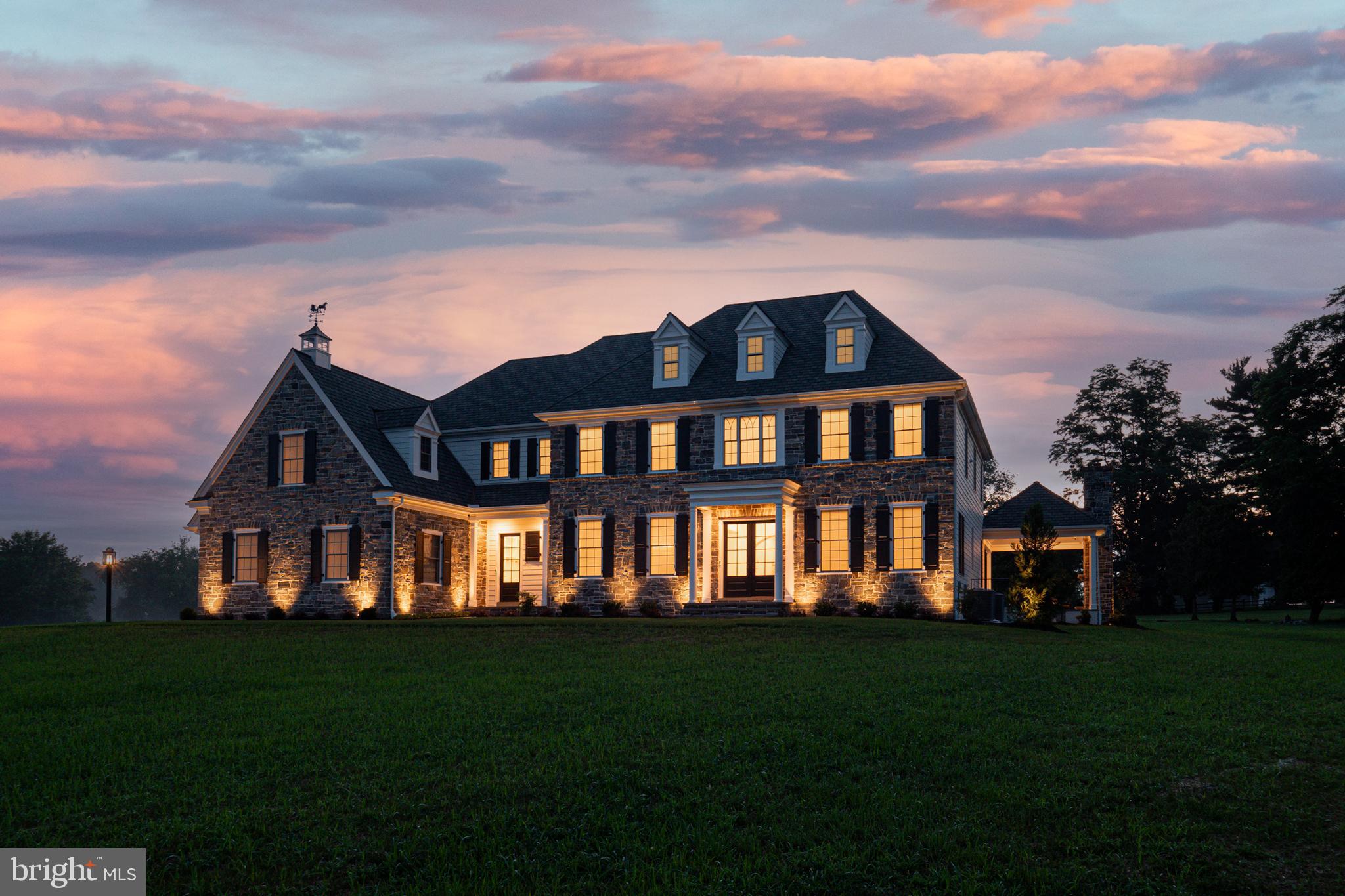 32 OAKLAND RD