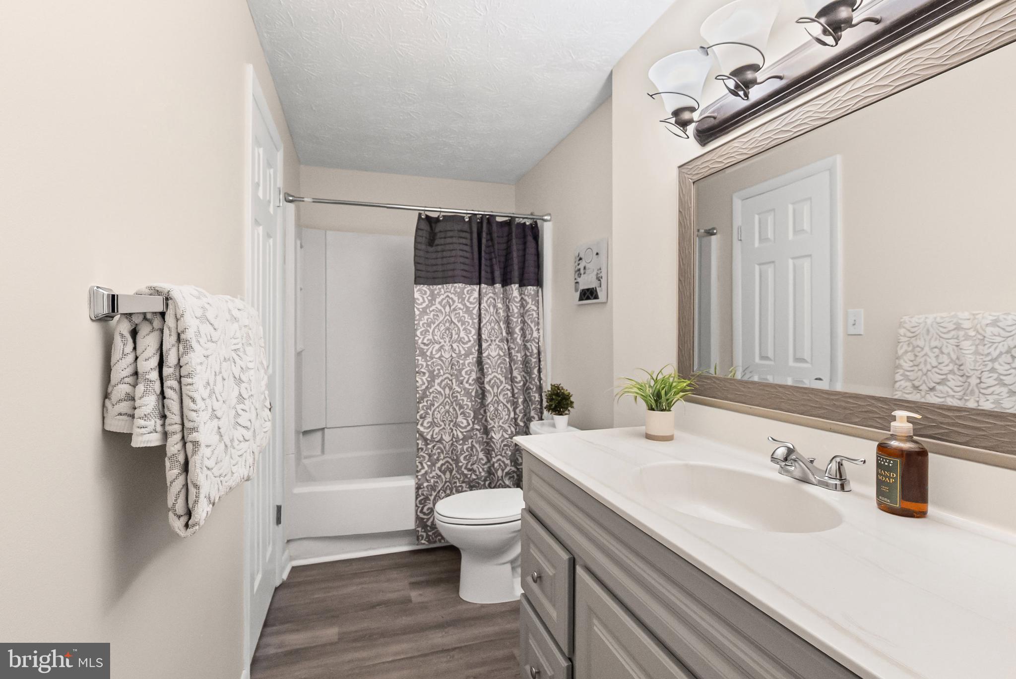 GREENBRIER HILLS - Residential