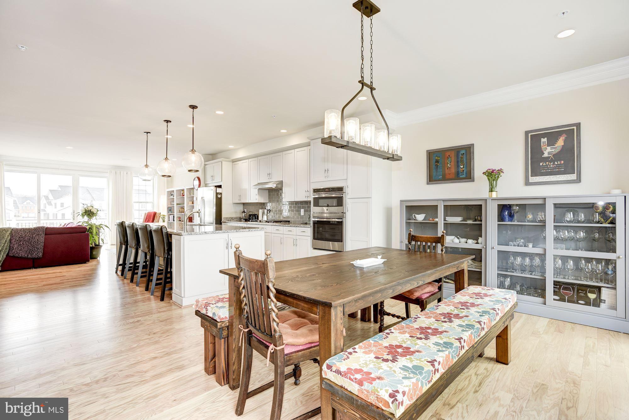 LOUDOUN VALLEY ESTATES - Residential