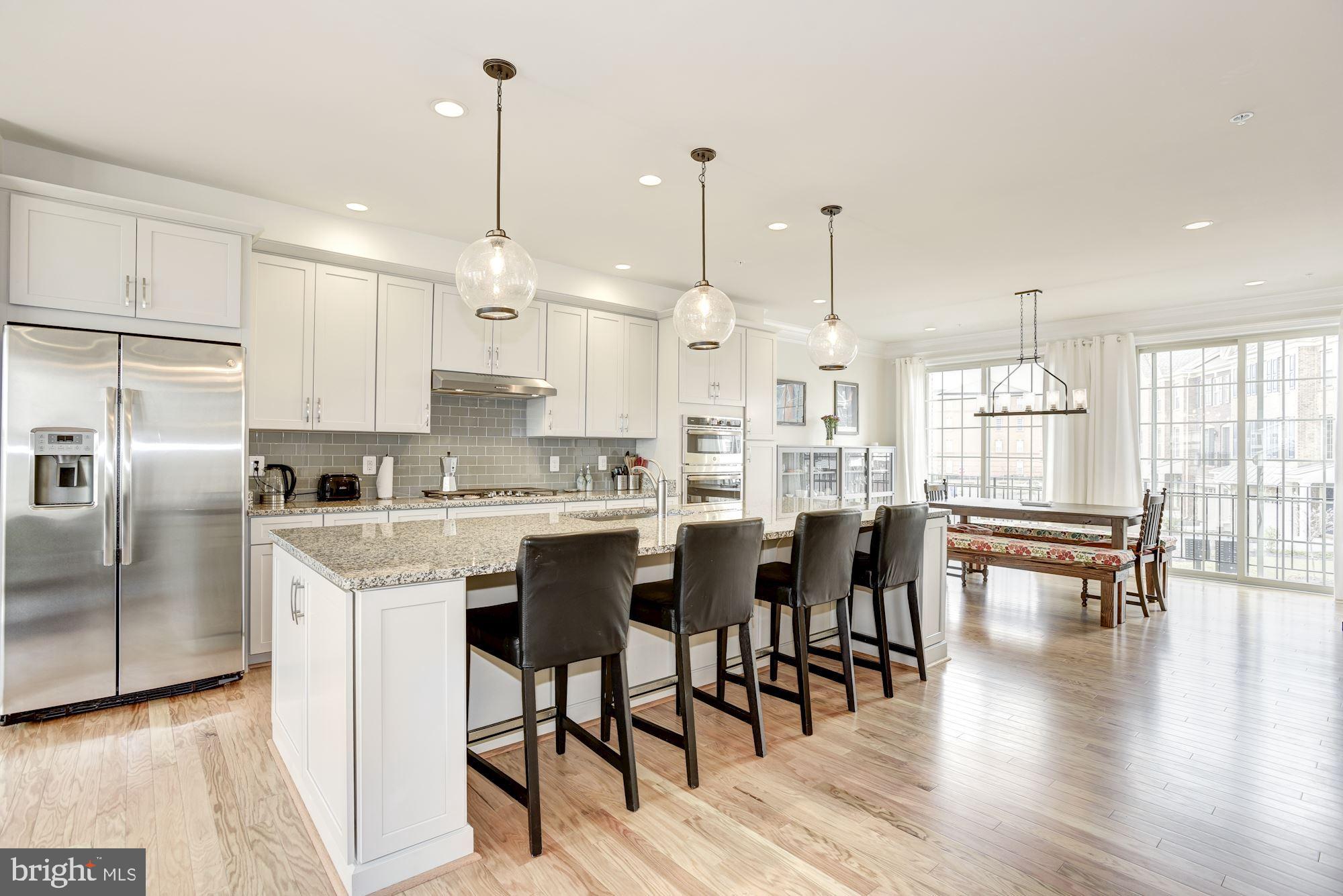 LOUDOUN VALLEY ESTATES - Residential