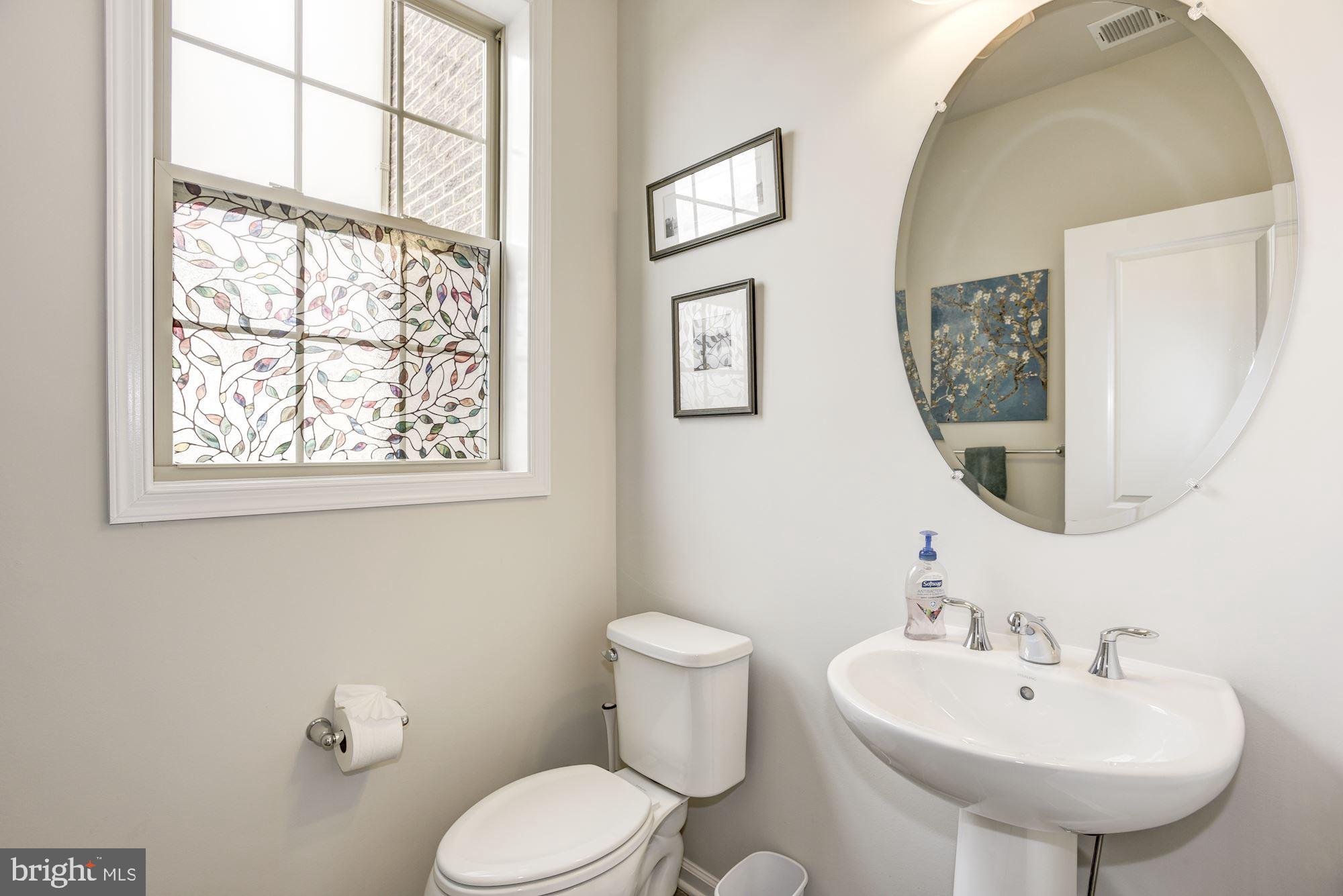 LOUDOUN VALLEY ESTATES - Residential