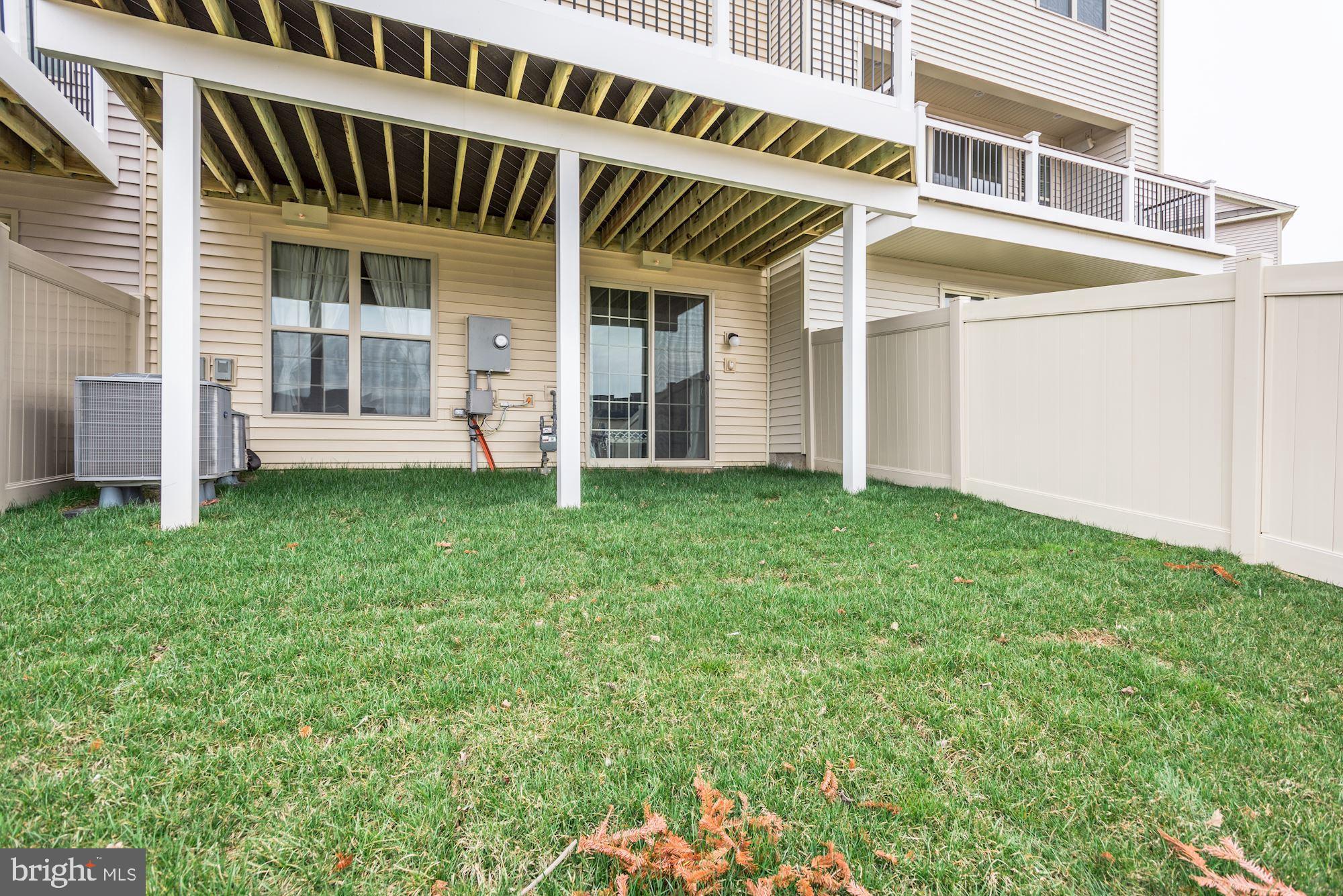 LOUDOUN VALLEY ESTATES - Residential