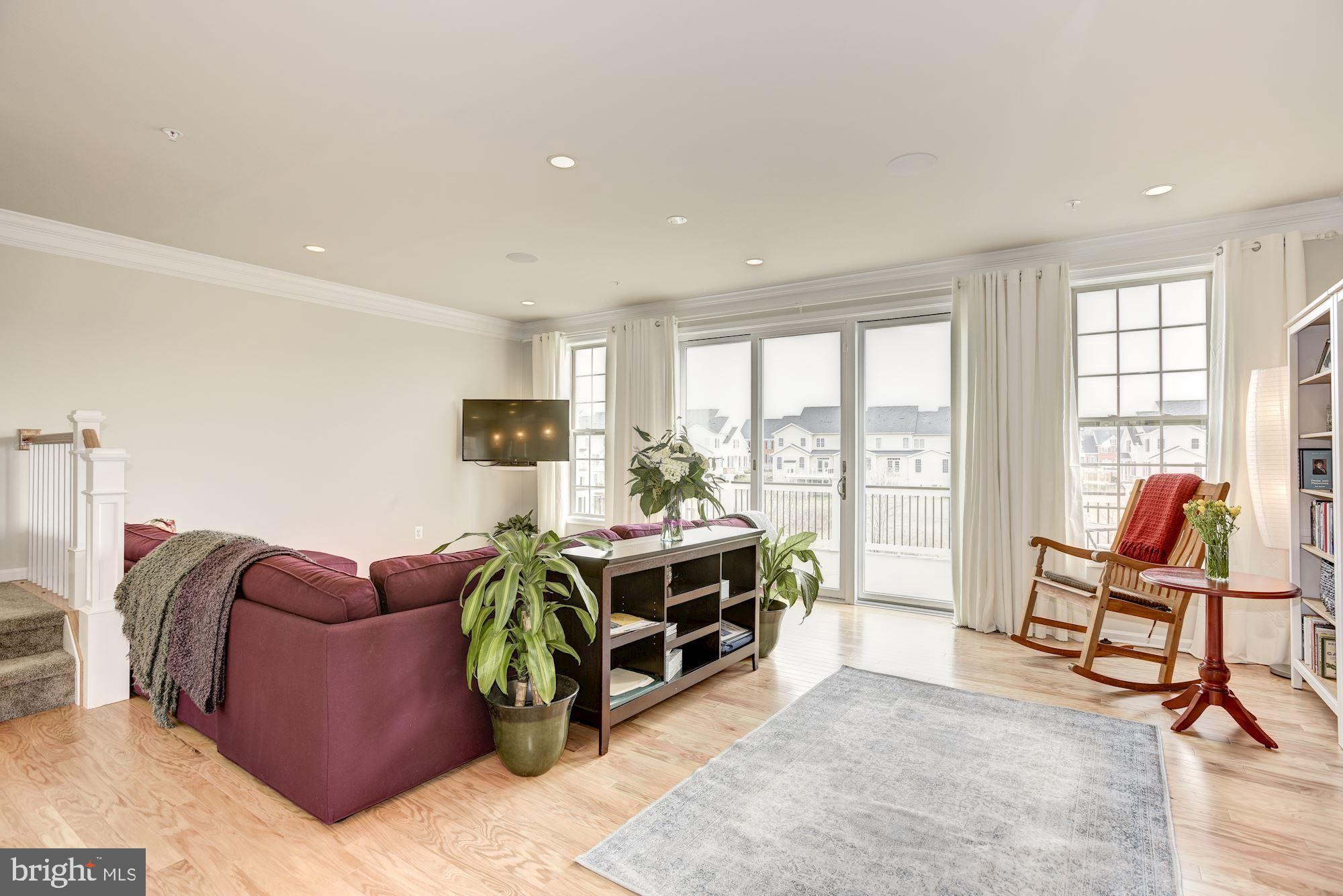 LOUDOUN VALLEY ESTATES - Residential