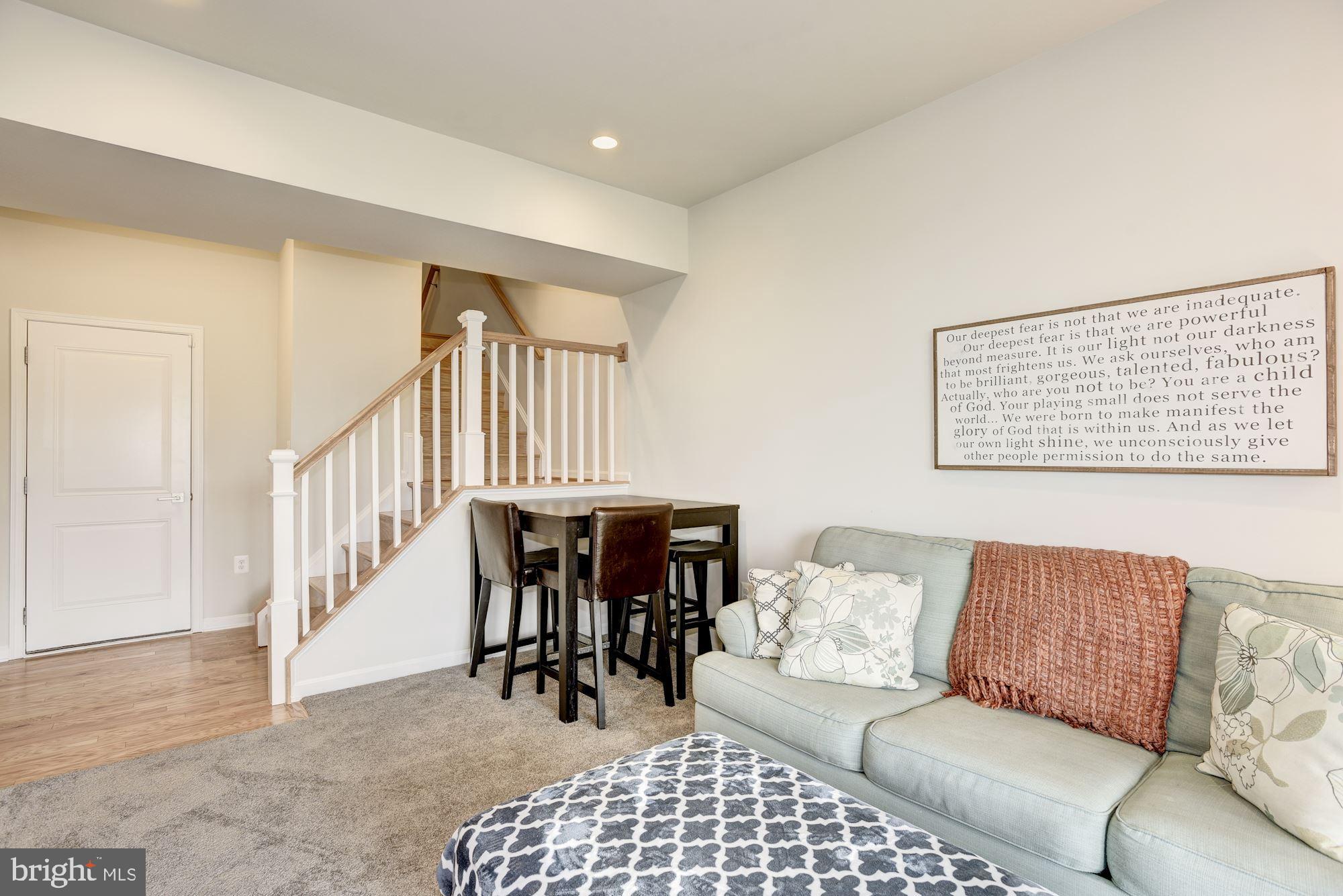 LOUDOUN VALLEY ESTATES - Residential