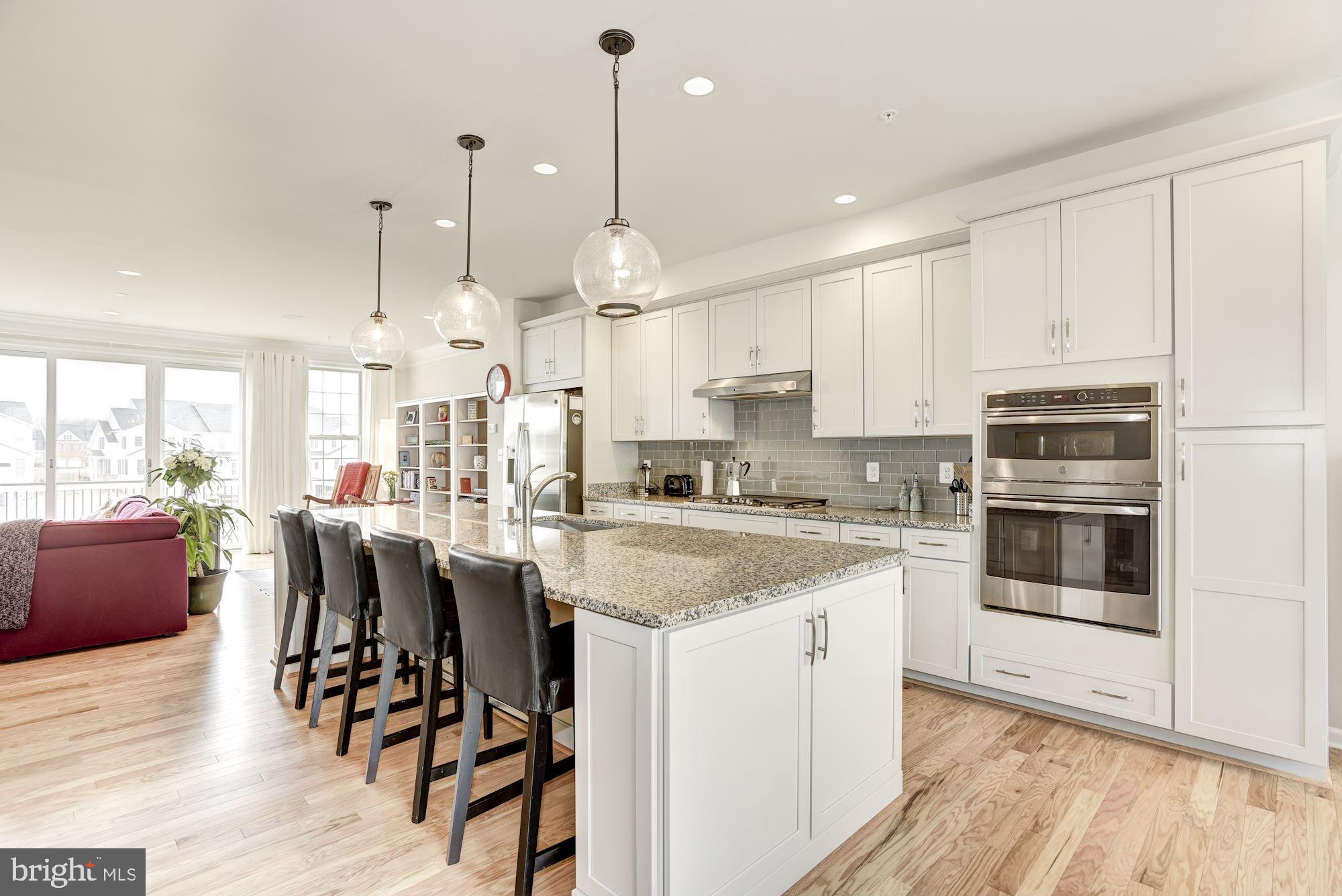 LOUDOUN VALLEY ESTATES - Residential