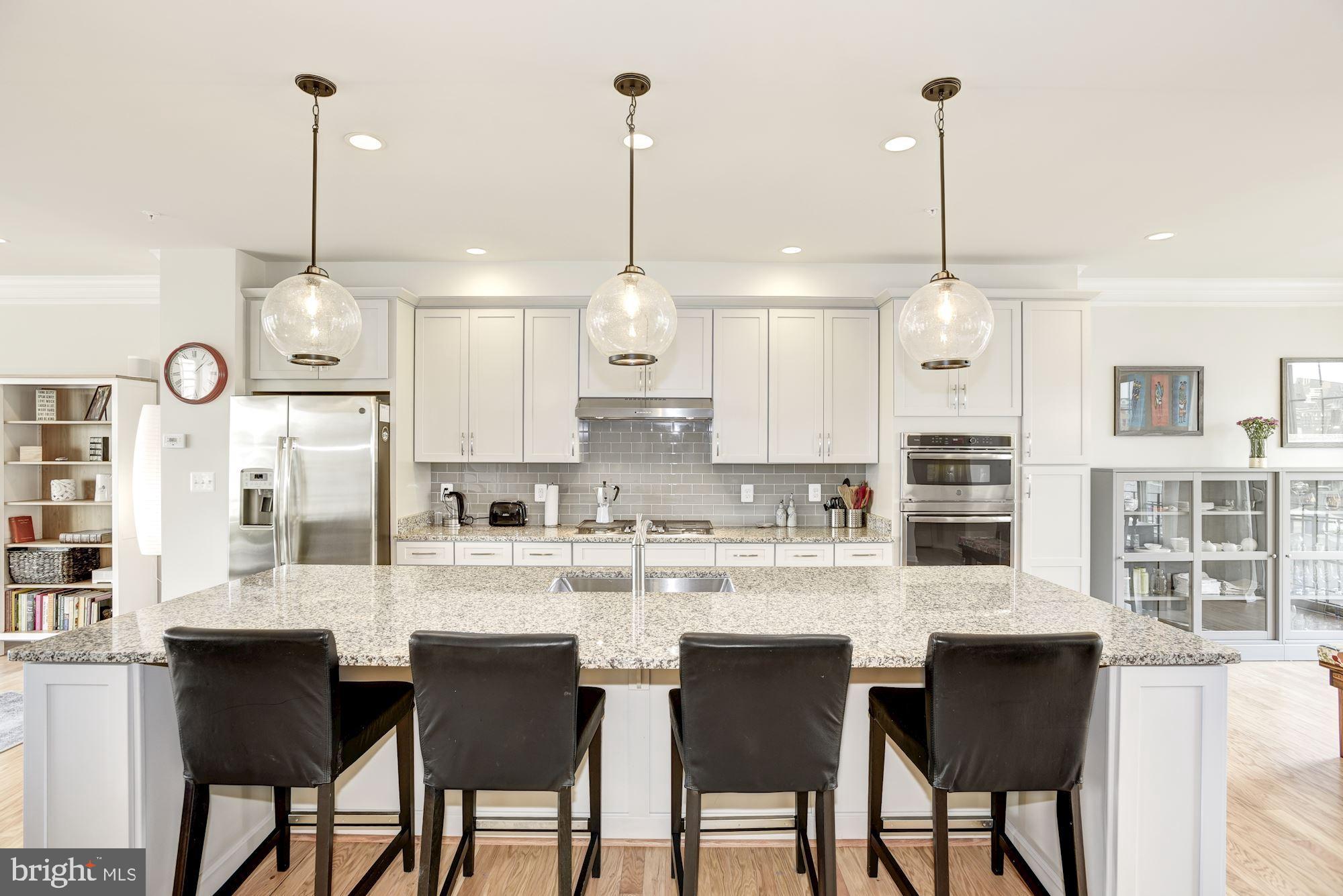 LOUDOUN VALLEY ESTATES - Residential