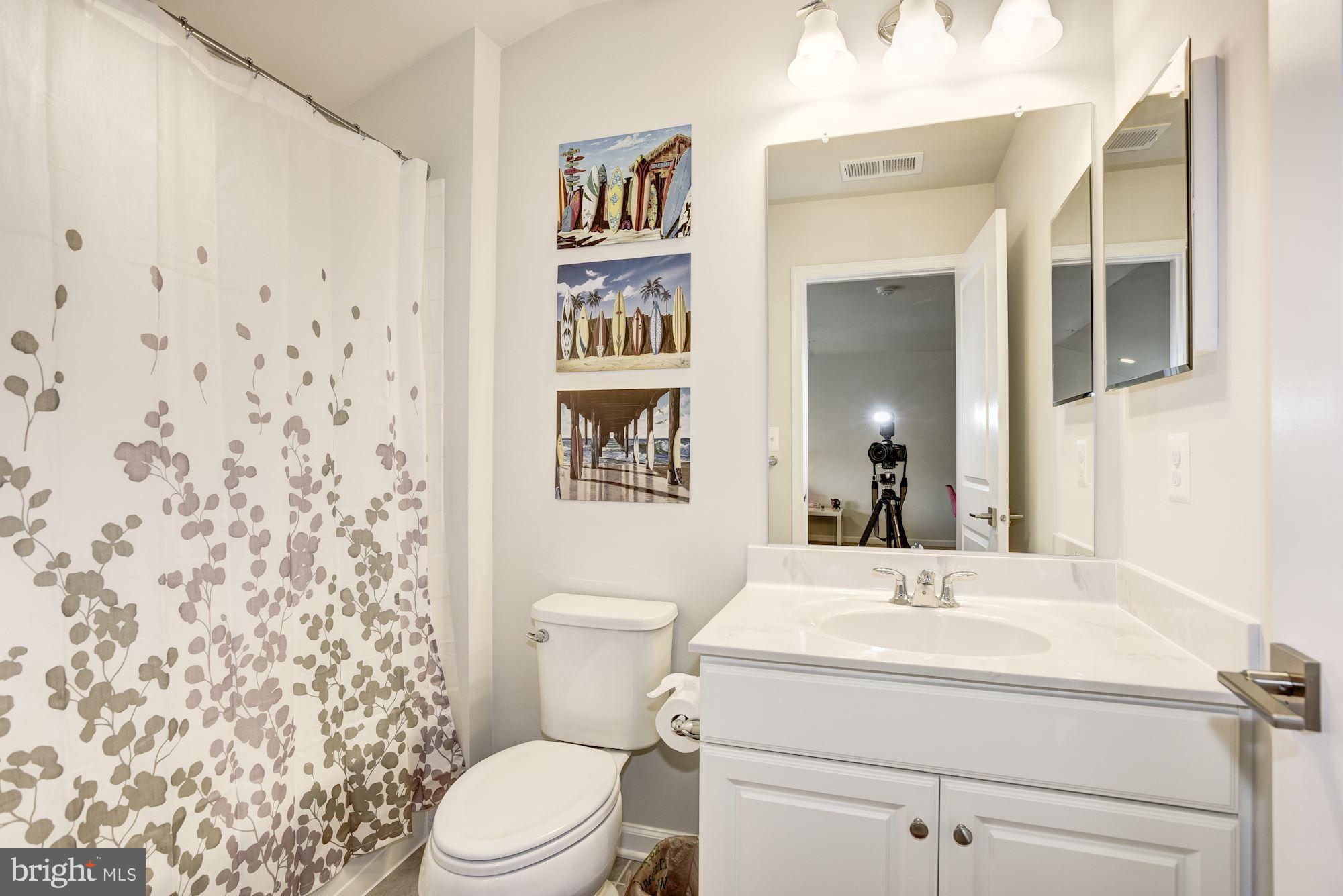 LOUDOUN VALLEY ESTATES - Residential