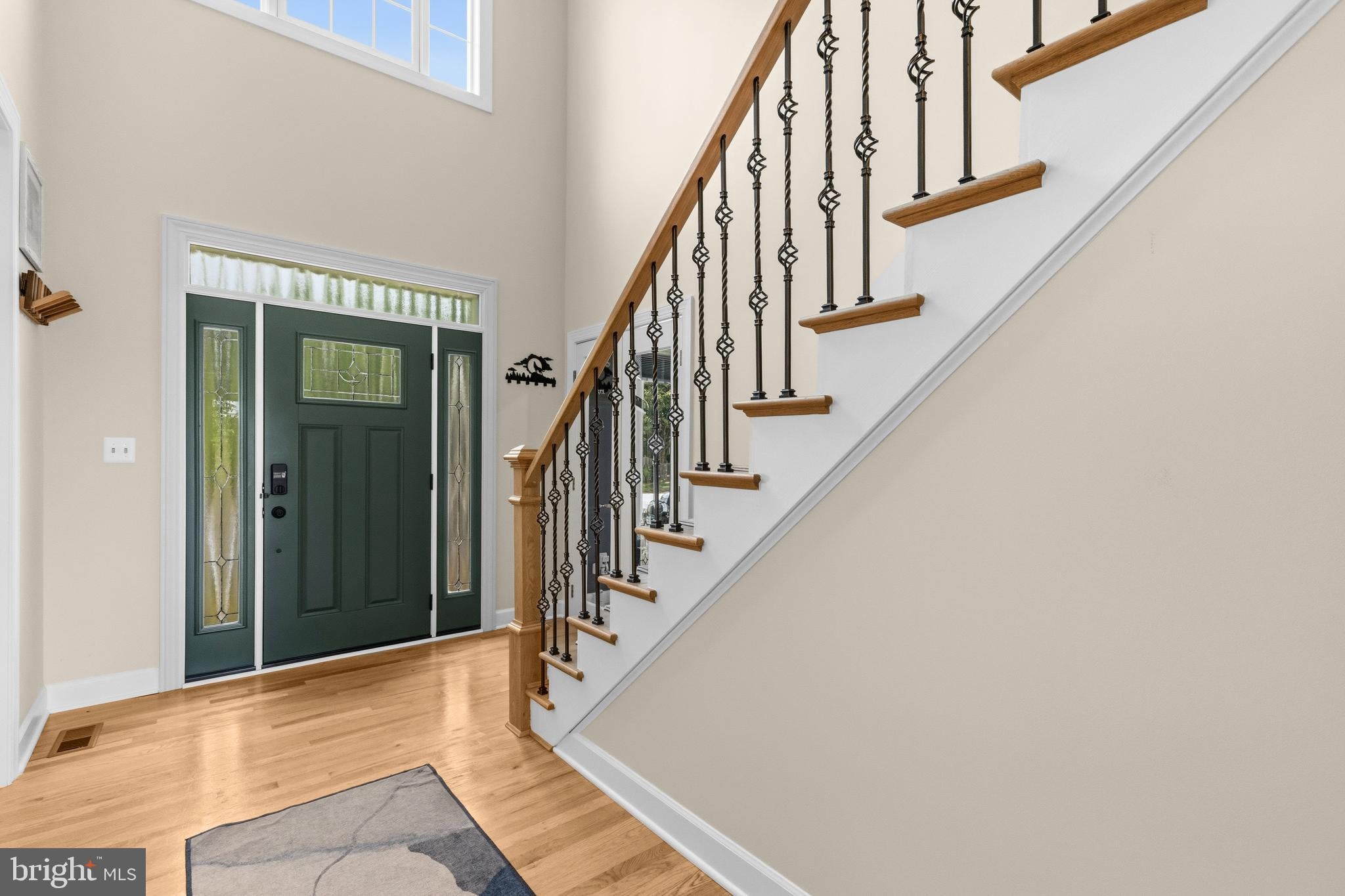 9005 ADVANTAGE COURT