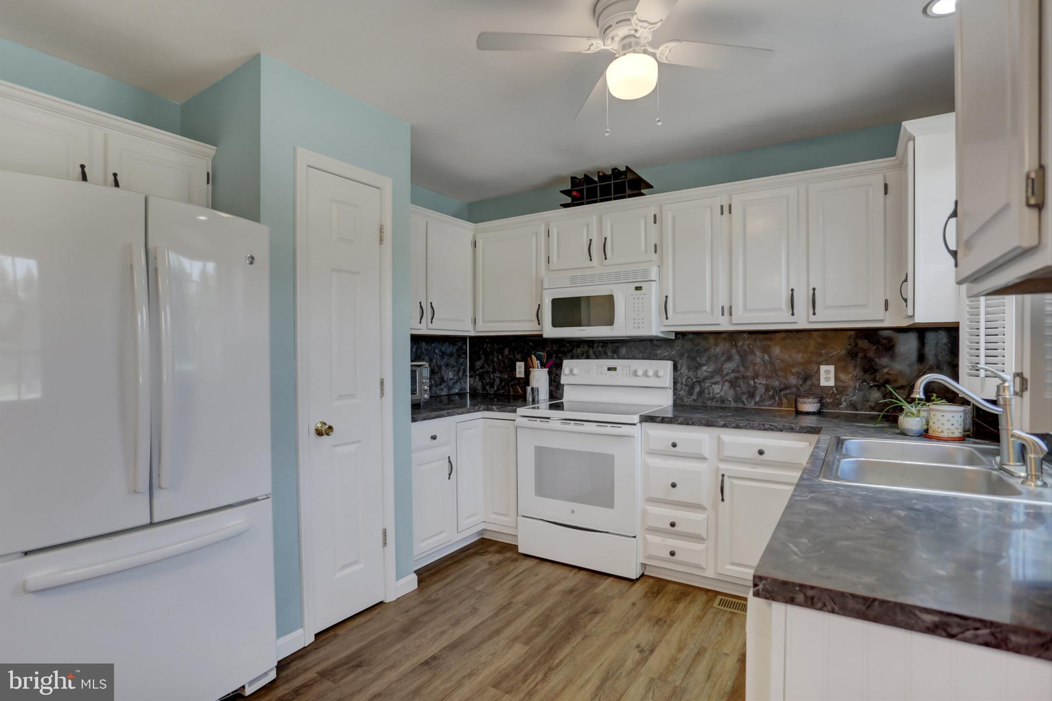 MIDDLETON ESTATES - Residential