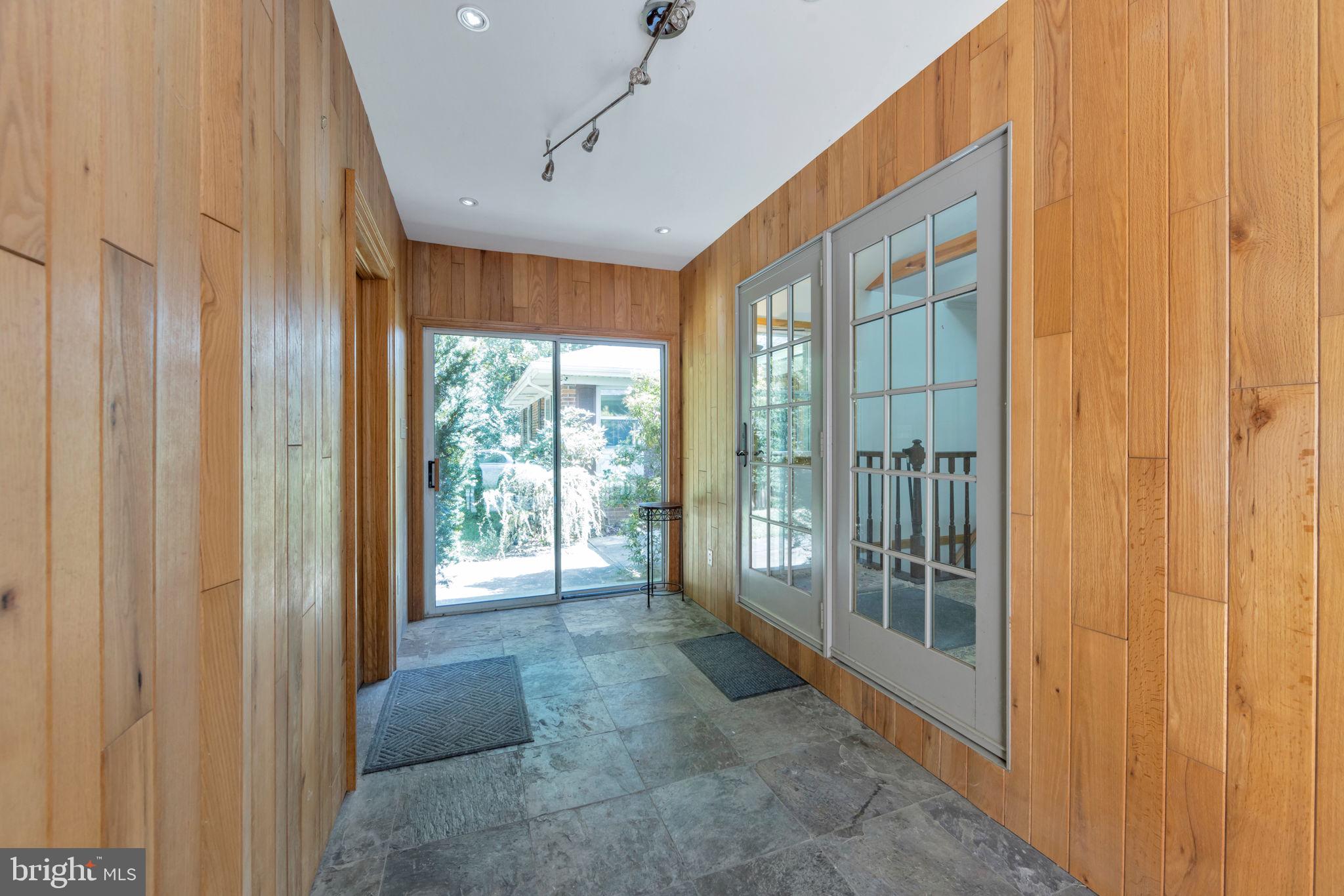 RAINTREE - Residential