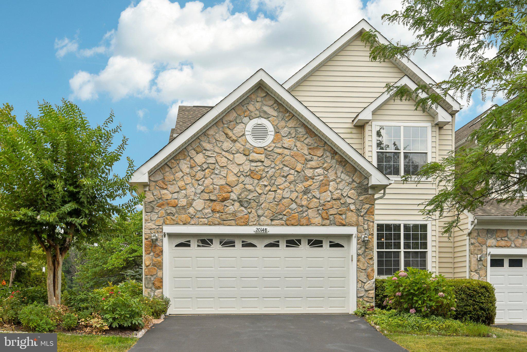 BELMONT COUNTRY CLUB - Residential Lease