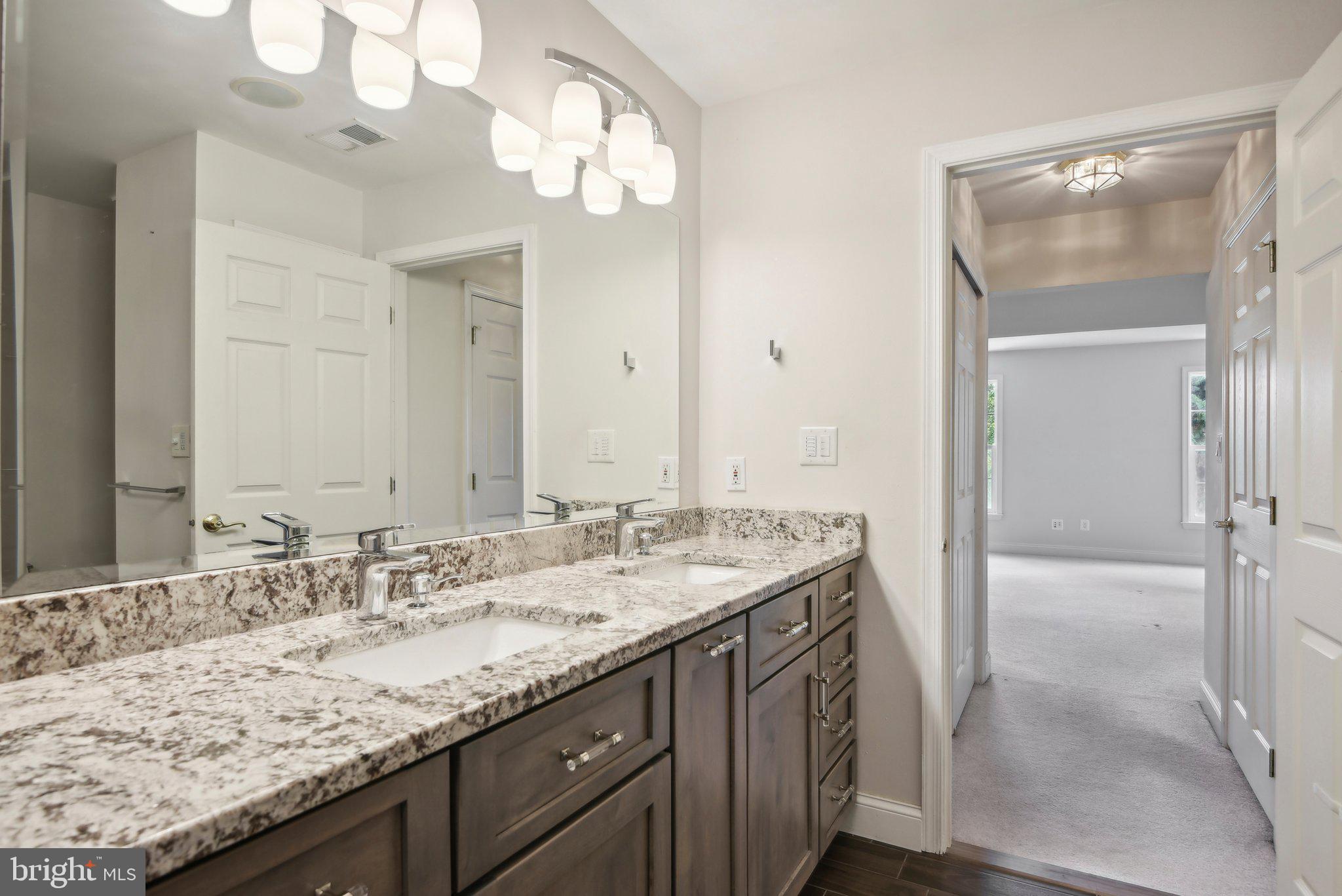 BELMONT COUNTRY CLUB - Residential Lease