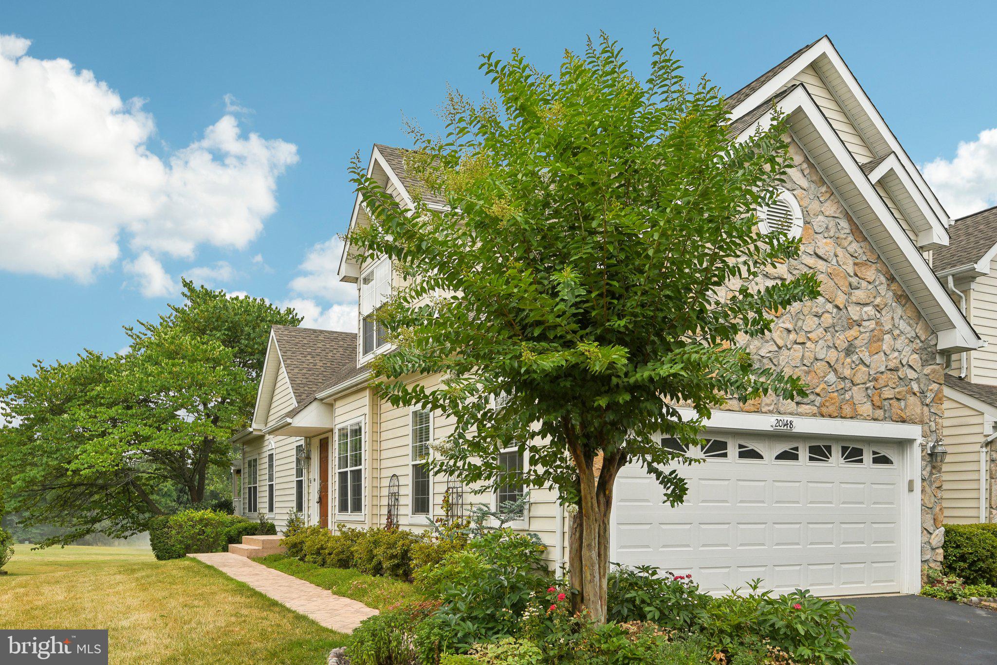 BELMONT COUNTRY CLUB - Residential Lease