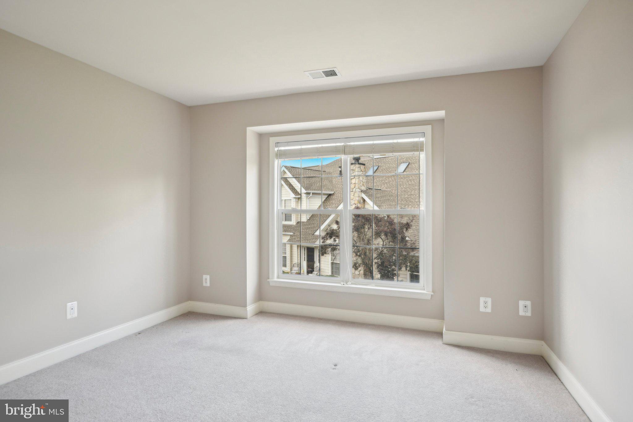 BELMONT COUNTRY CLUB - Residential Lease