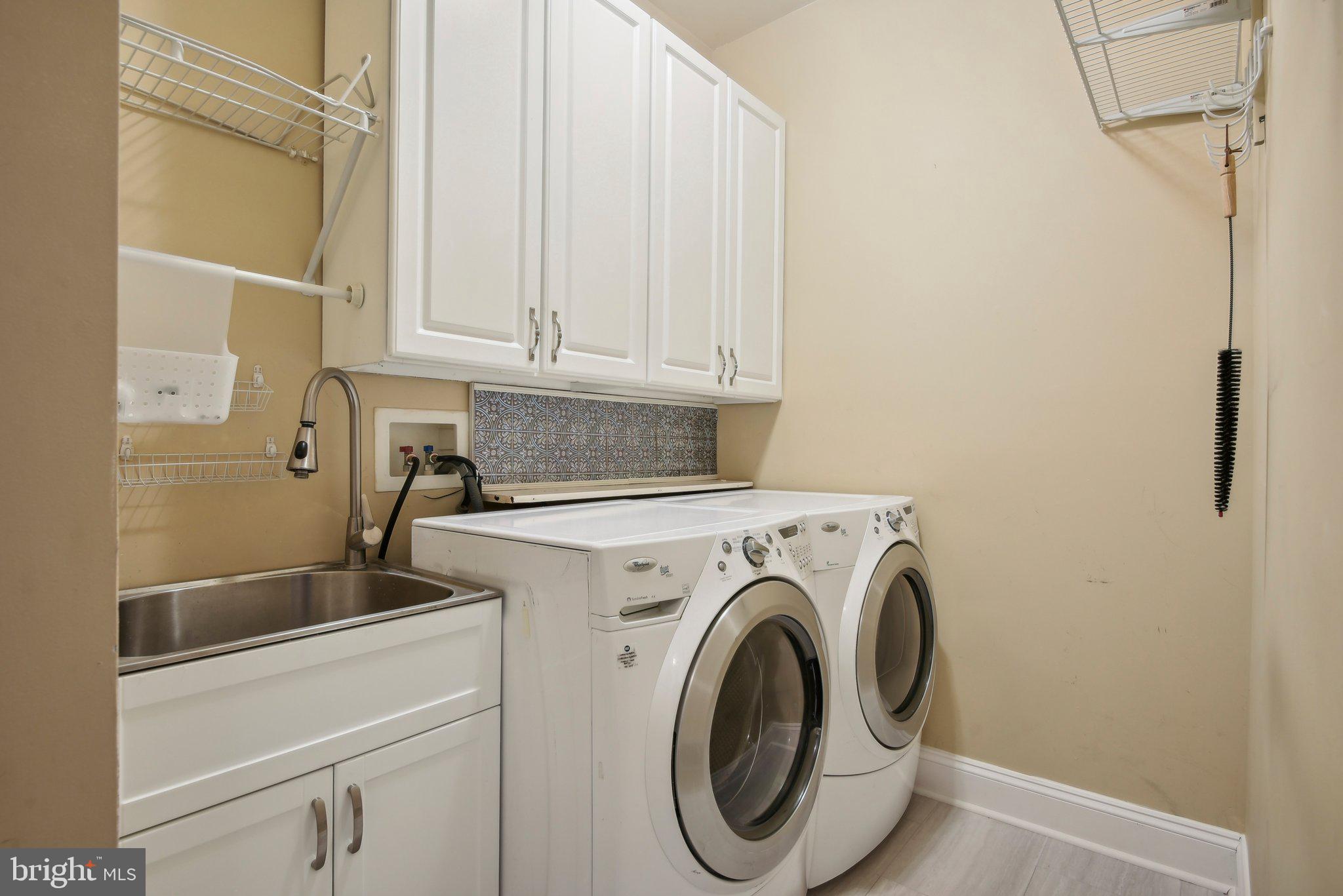 BELMONT COUNTRY CLUB - Residential Lease