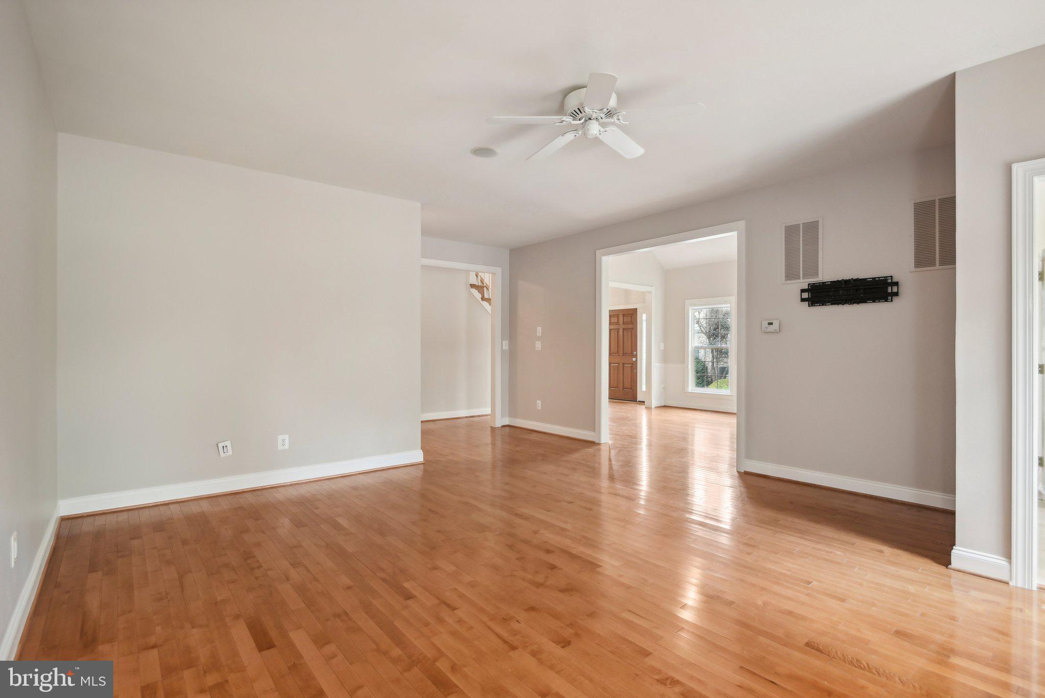 BELMONT COUNTRY CLUB - Residential Lease