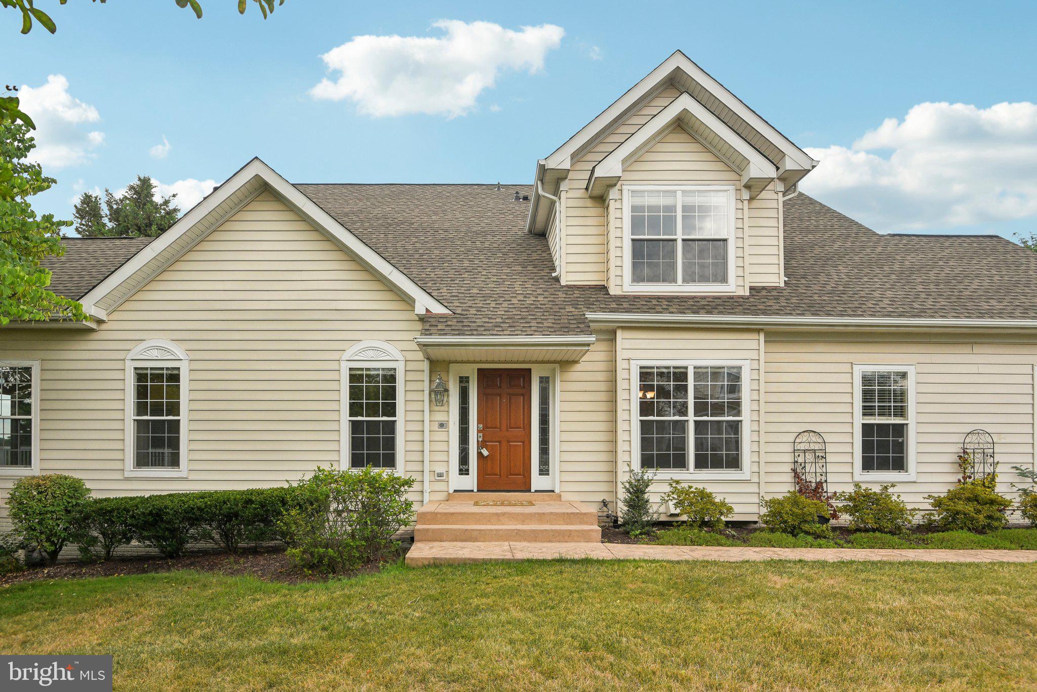 BELMONT COUNTRY CLUB - Residential Lease