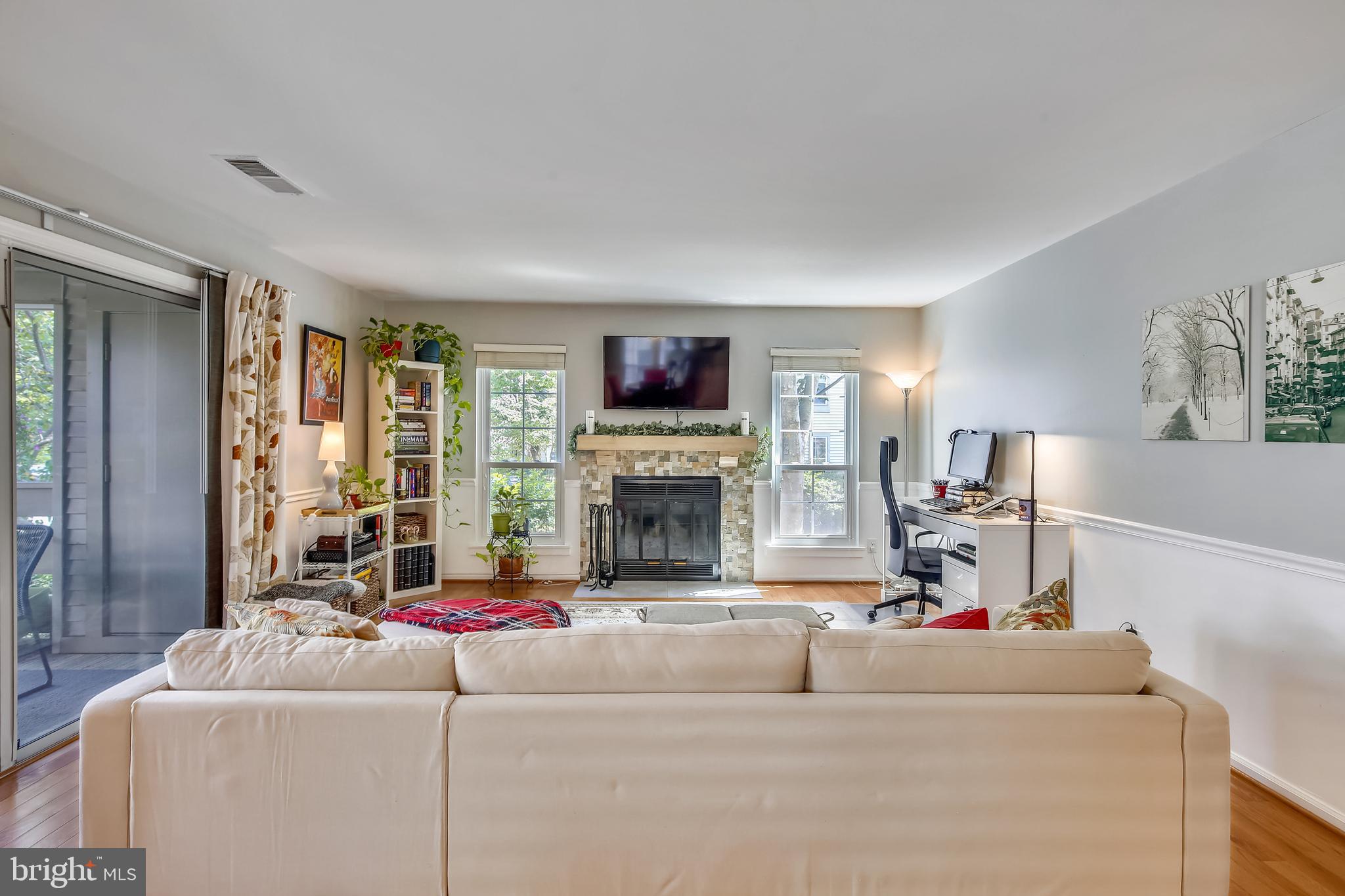 CARR AT PINECREST - Residential