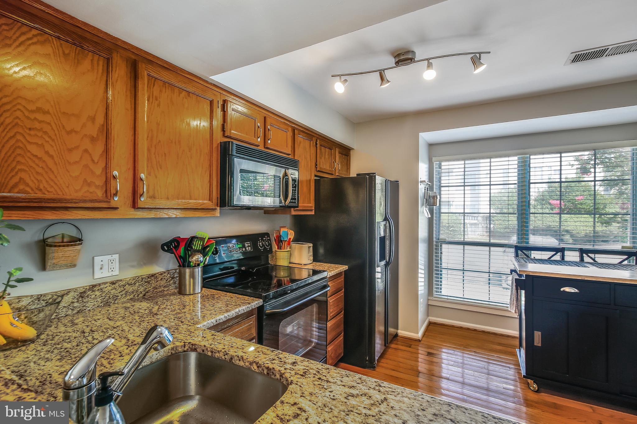 CARR AT PINECREST - Residential