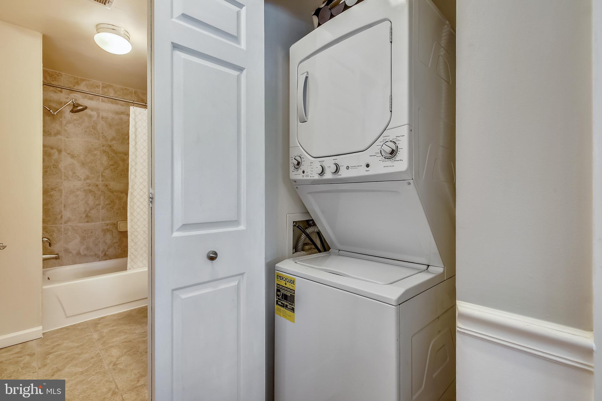 CARR AT PINECREST - Residential