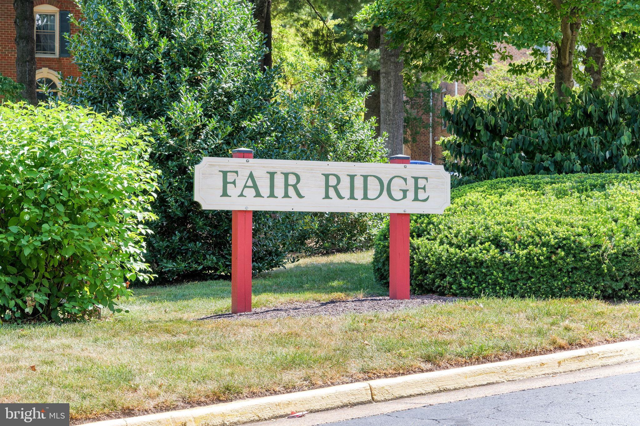 FAIR LAKES COURT - Residential