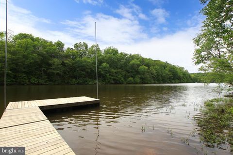 10716 LAKE FOREST DRIVE MANASSAS VA 20112