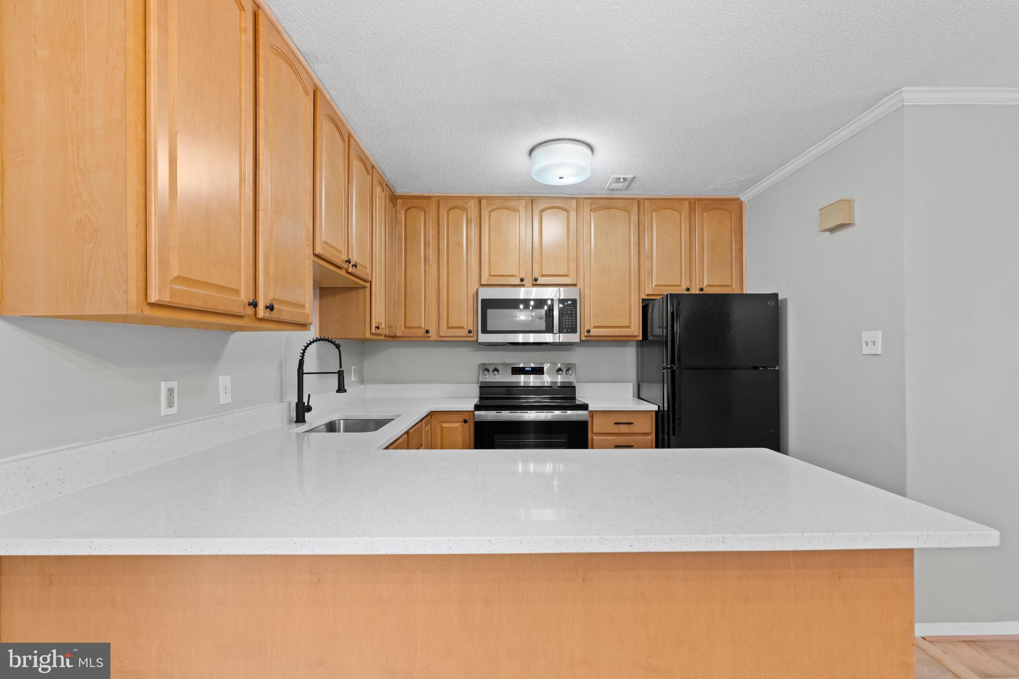 NORTHGATE SQUARE - Residential Lease