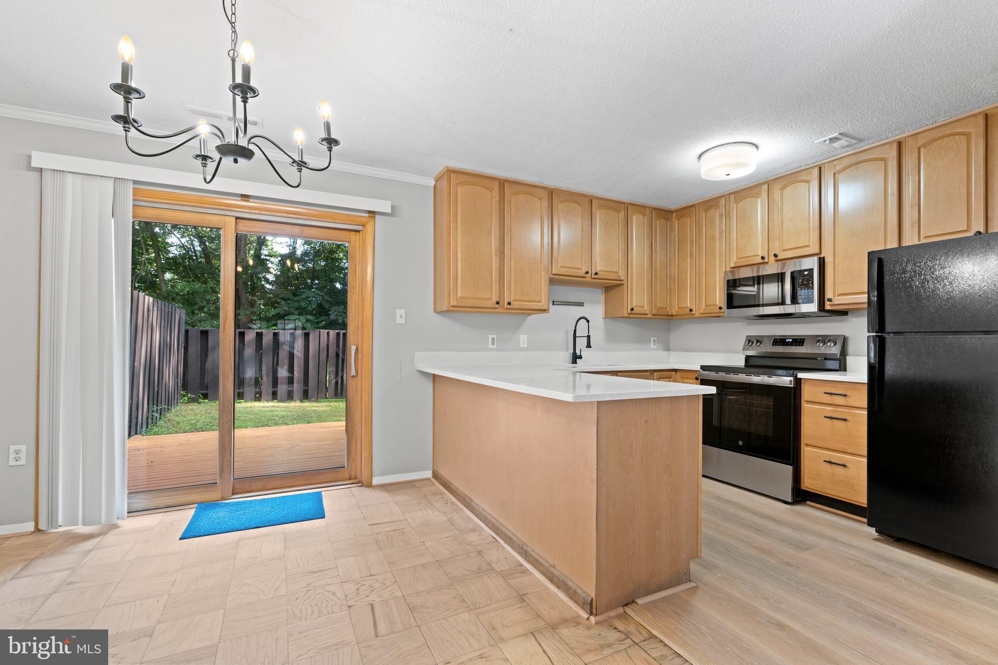 NORTHGATE SQUARE - Residential Lease