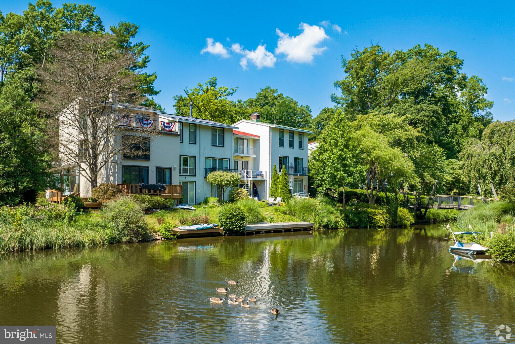 NORTHGATE SQUARE - Residential Lease