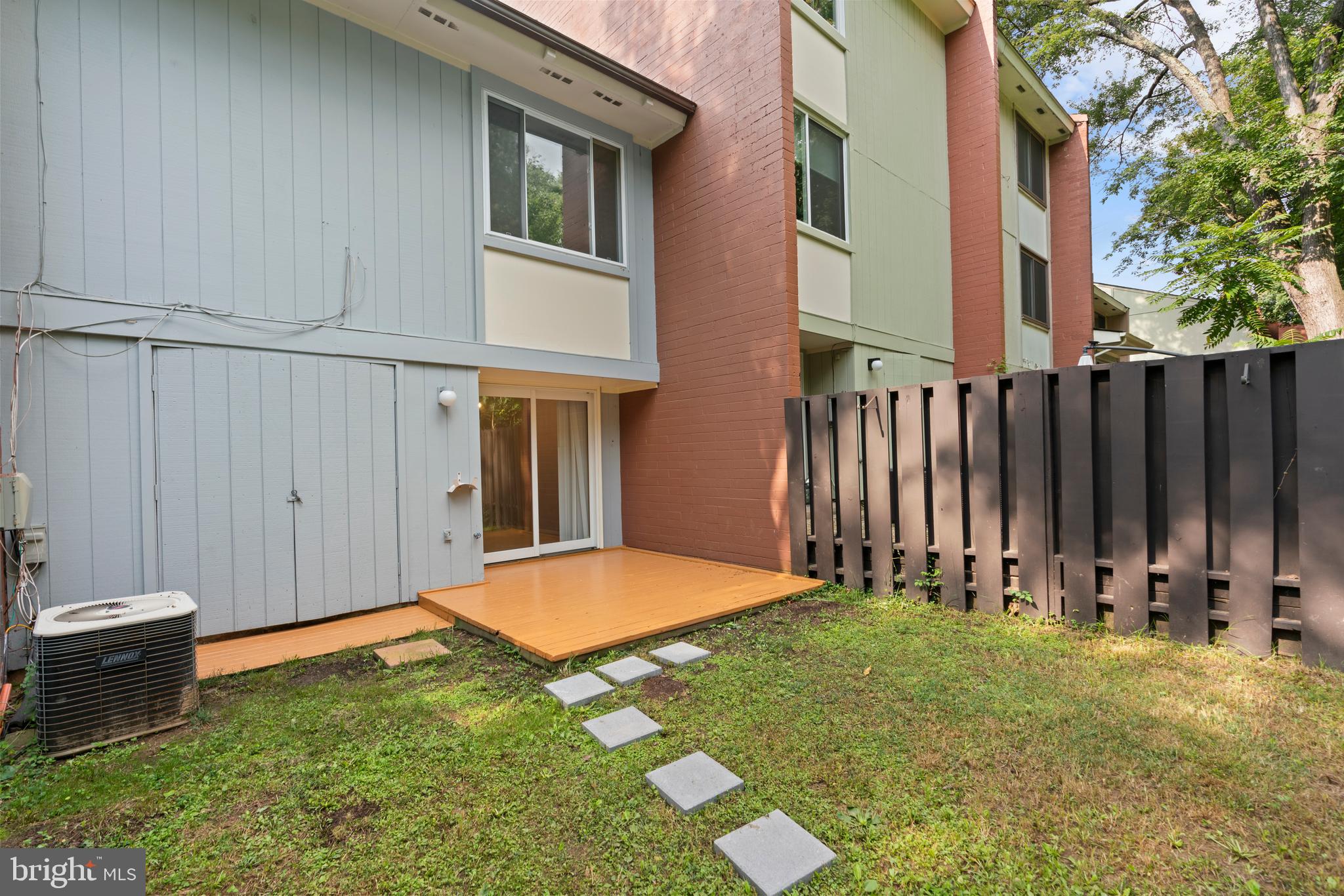 NORTHGATE SQUARE - Residential Lease