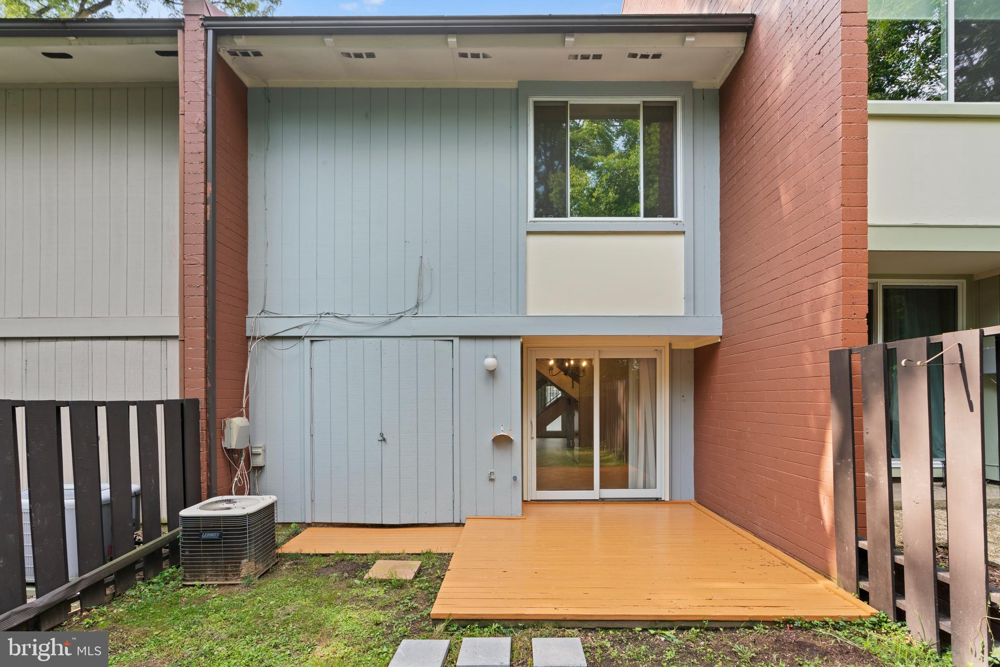 NORTHGATE SQUARE - Residential Lease