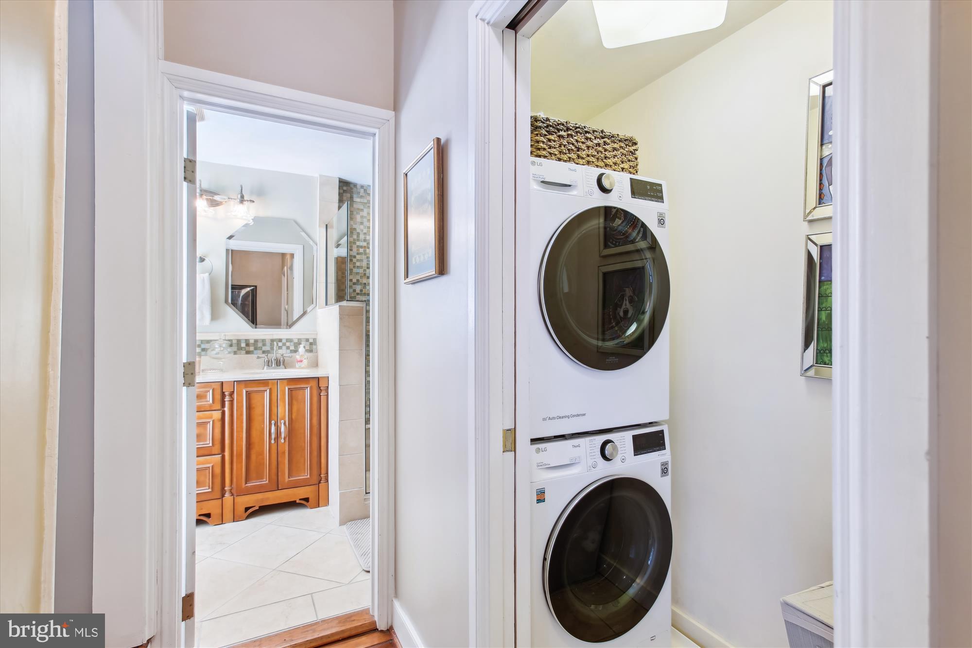 OLD TOWN ALEXANDRIA - Residential