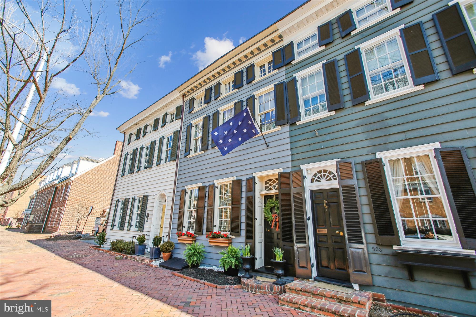 OLD TOWN ALEXANDRIA - Residential