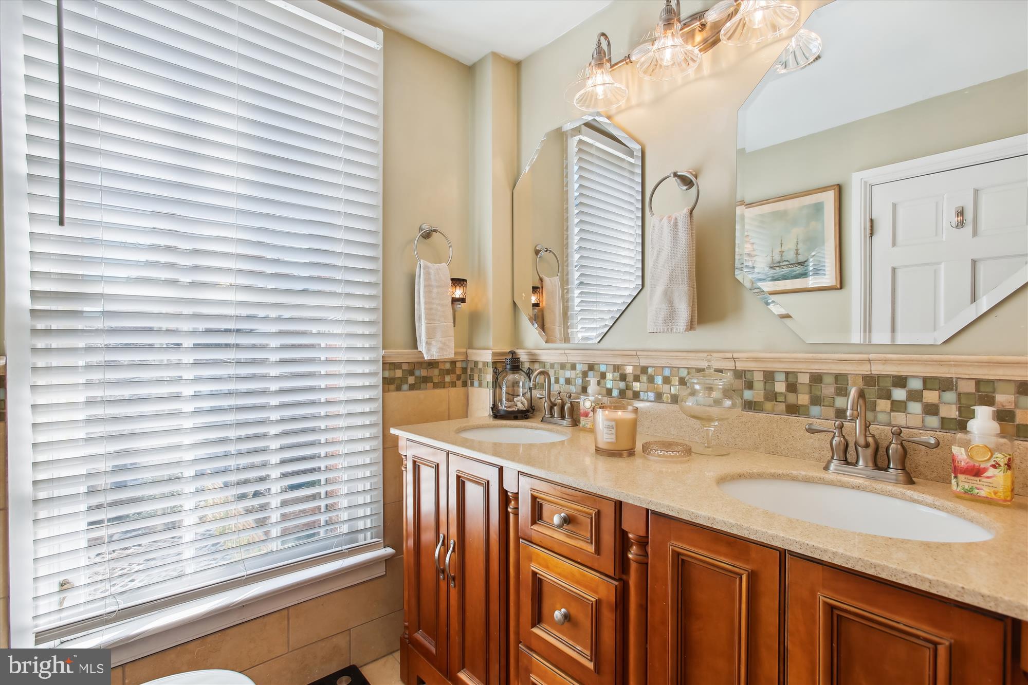 OLD TOWN ALEXANDRIA - Residential